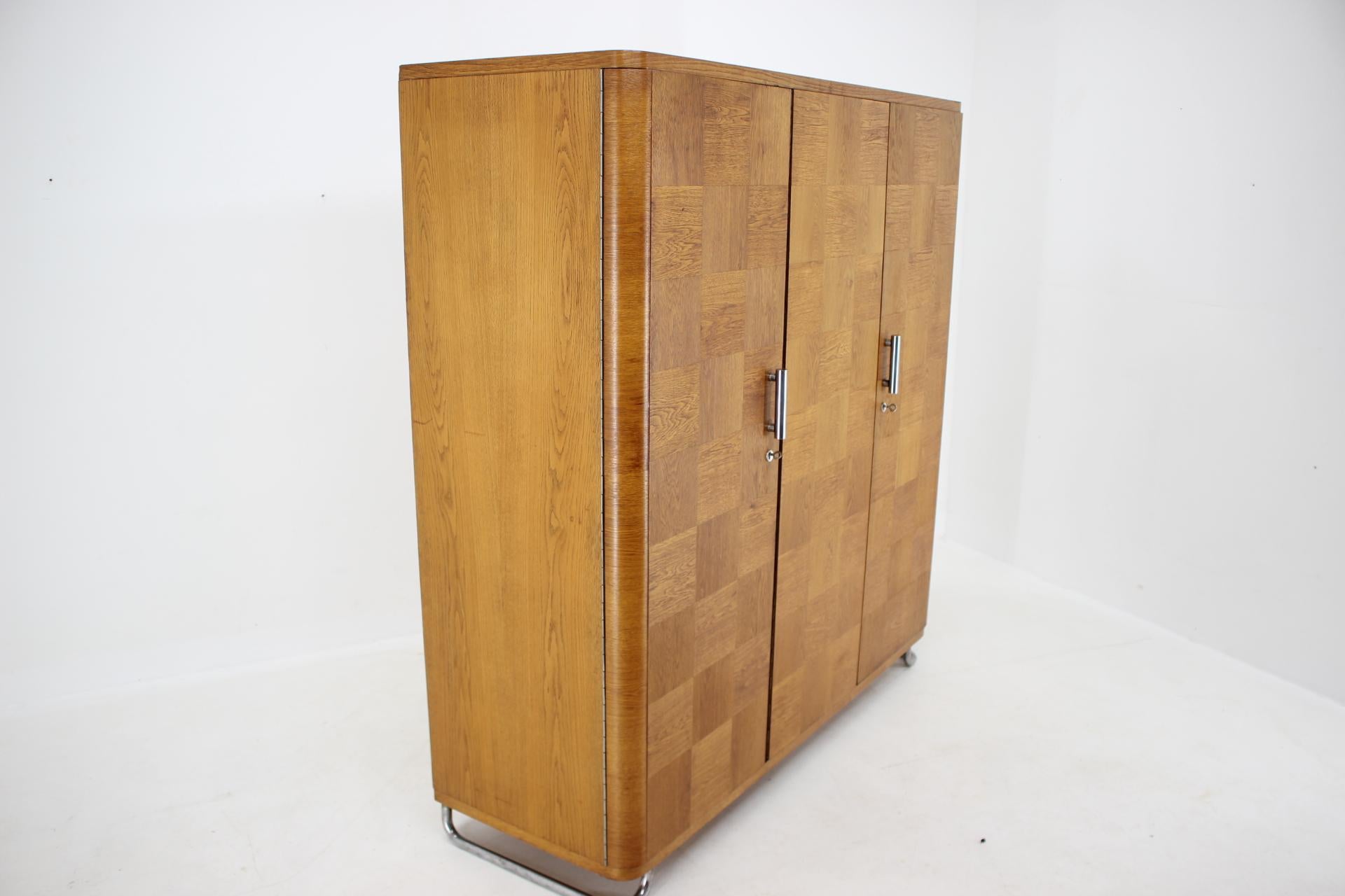 Wood 1930s Rare Bauhaus Wardrobe by Hynek Gottwald, Czechoslovakia