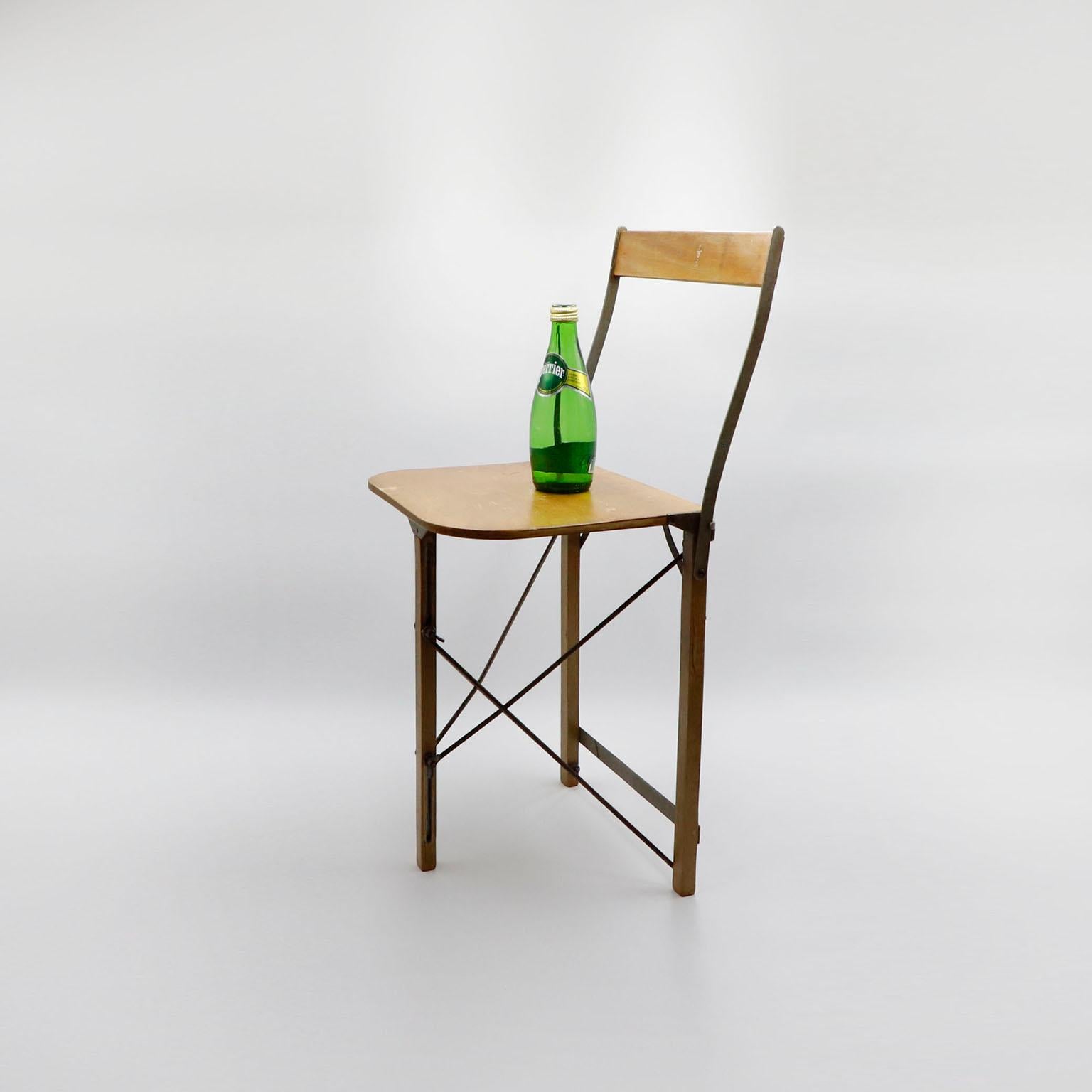 1930s Rare Children Wooden Folding Chairs Estadounidense en venta