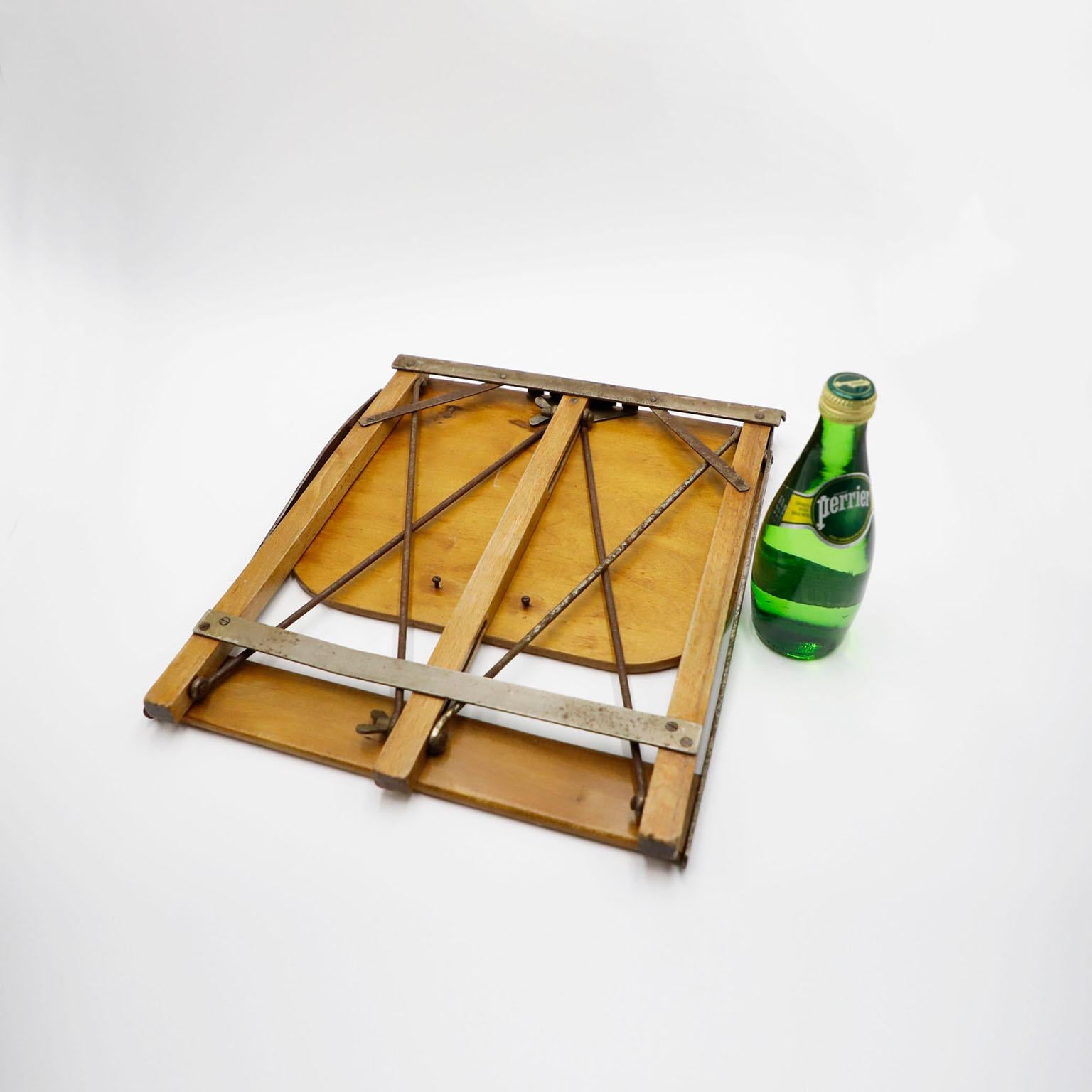 1930s Rare Children Wooden Folding Chairs en Bastante bueno estado para la venta en Mexico City, CDMX