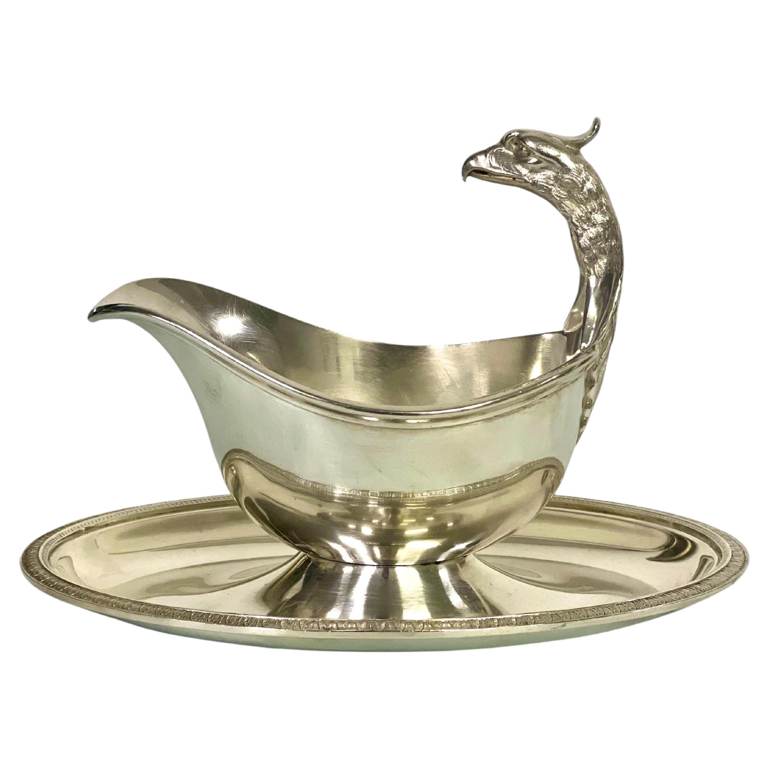 1930 Rara salsera Christofle Gallia plateada con asa de águila