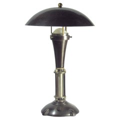 Rare lampe de bureau de style champignon Bauhaus des années 1930, argentée à la feuille