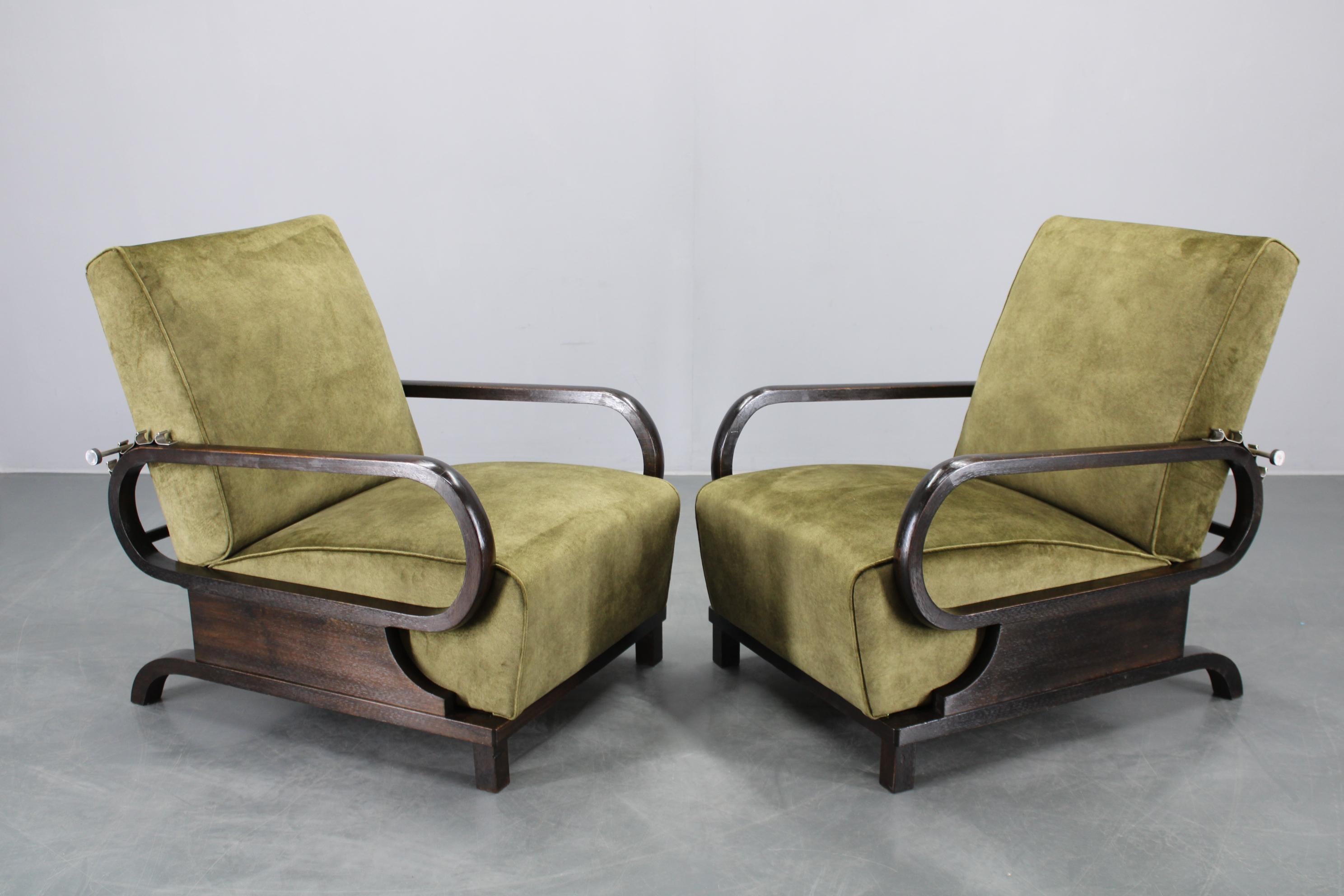 Metà XX secolo 1930 Rare poltrone Art Deco regolabili restaurate, Cecoslovacchia in vendita