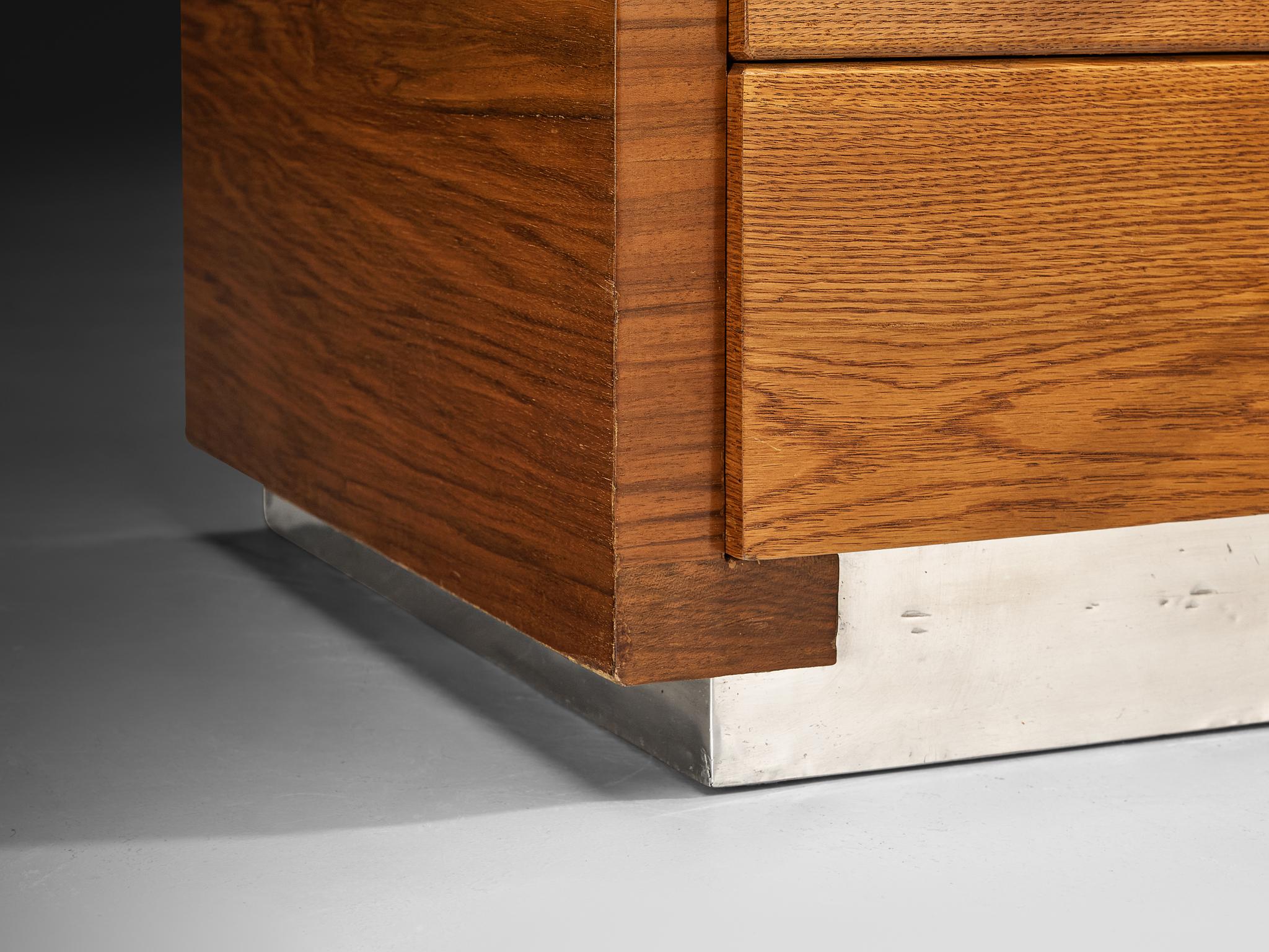 Métal Commode rationaliste des années 1930 en chêne, noyer et métal en vente