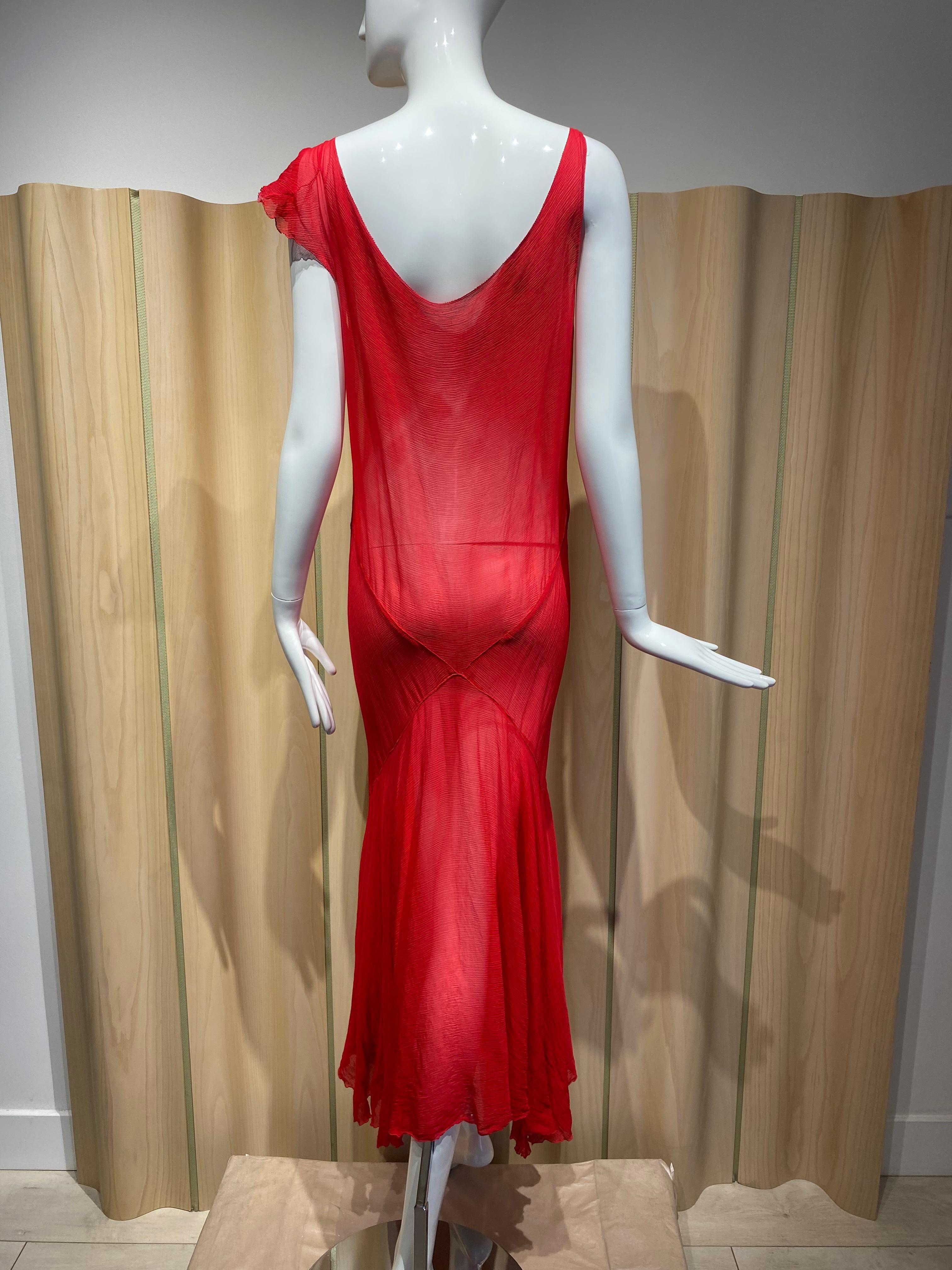 1930s Red Silk crepe sleeveless V neck sheer gown.
- Bias cut
Fit size 2/4/6