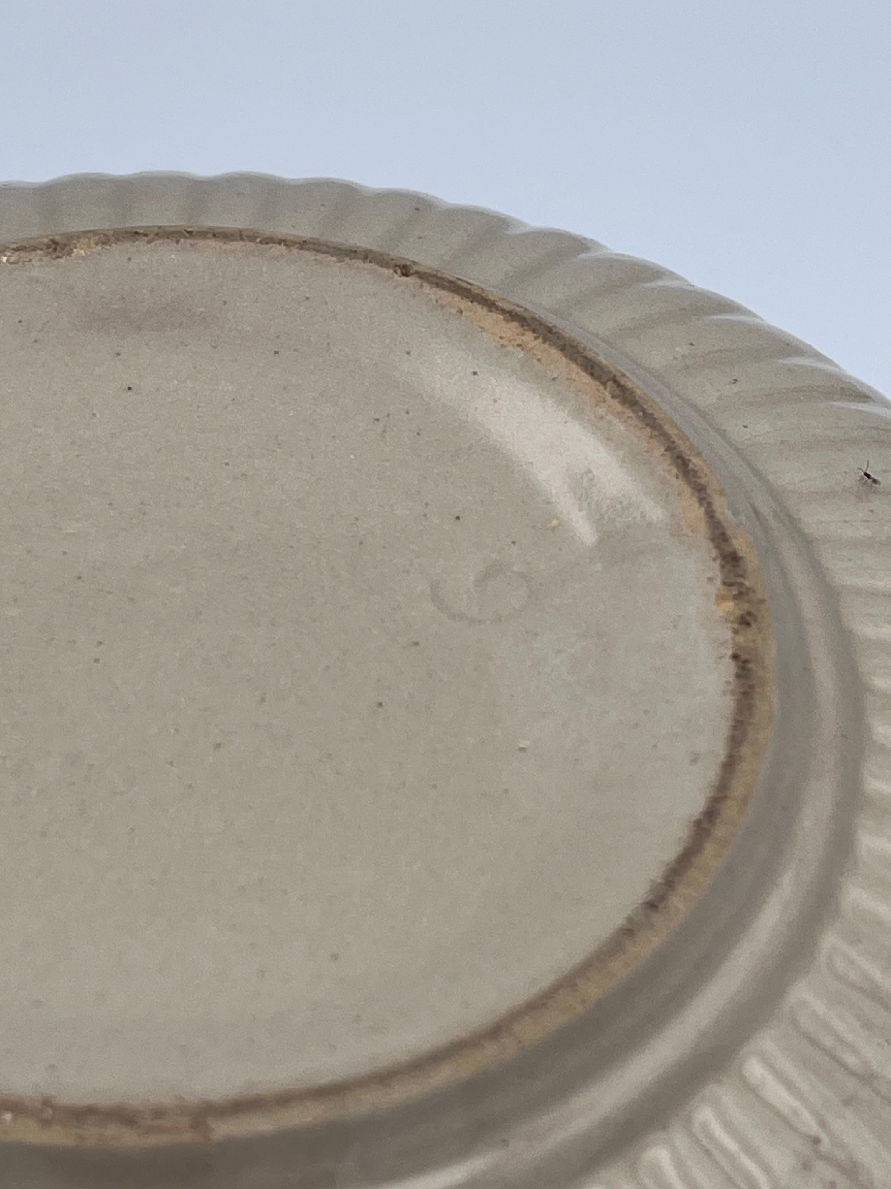 1930's Red Wing Ceramic Mixing or Serving Bowl Tan with Blue Lines For Sale 2