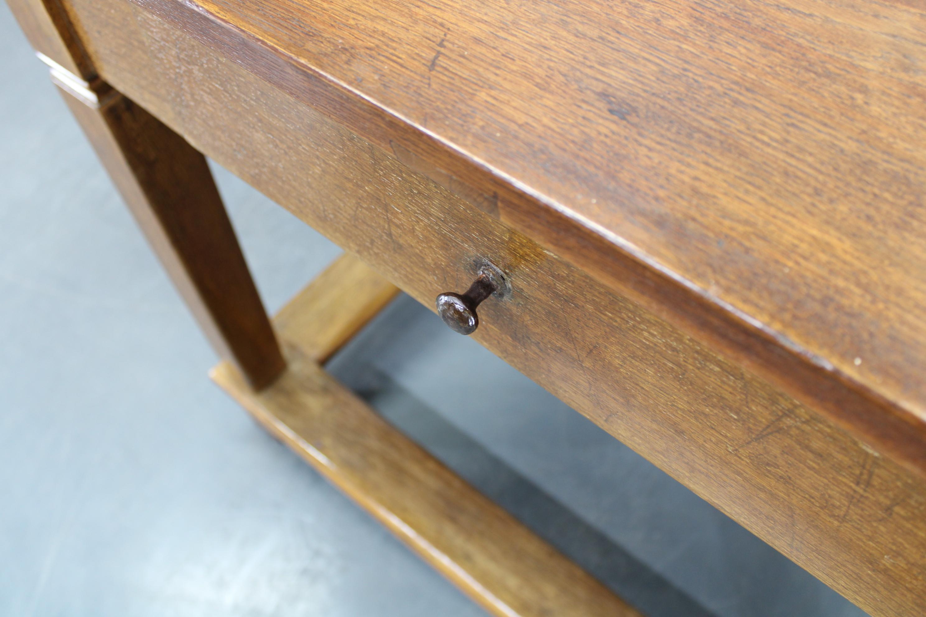 Bois Table ancienne restaurée en chêne, Tchécoslovaquie, années 1930 en vente