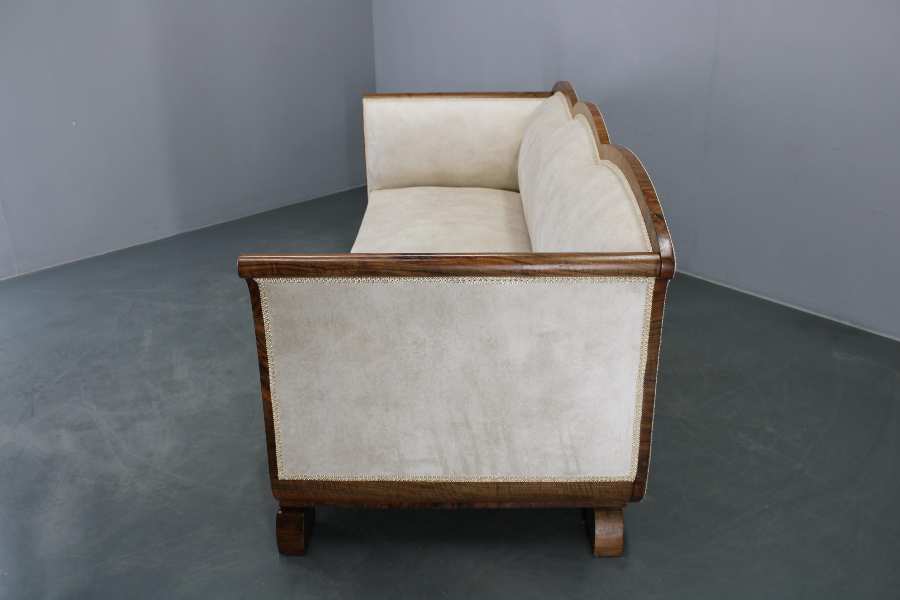 1930s Restored Art Deco Sofa, Czechoslovakia For Sale 2