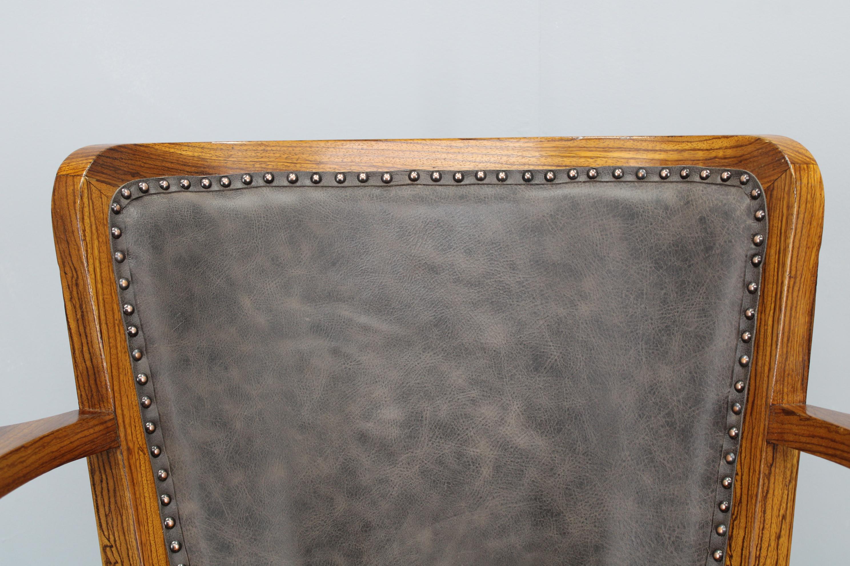 Art déco Fauteuil de bureau pivotant en bois Art Déco des années 1930 restauré en vente