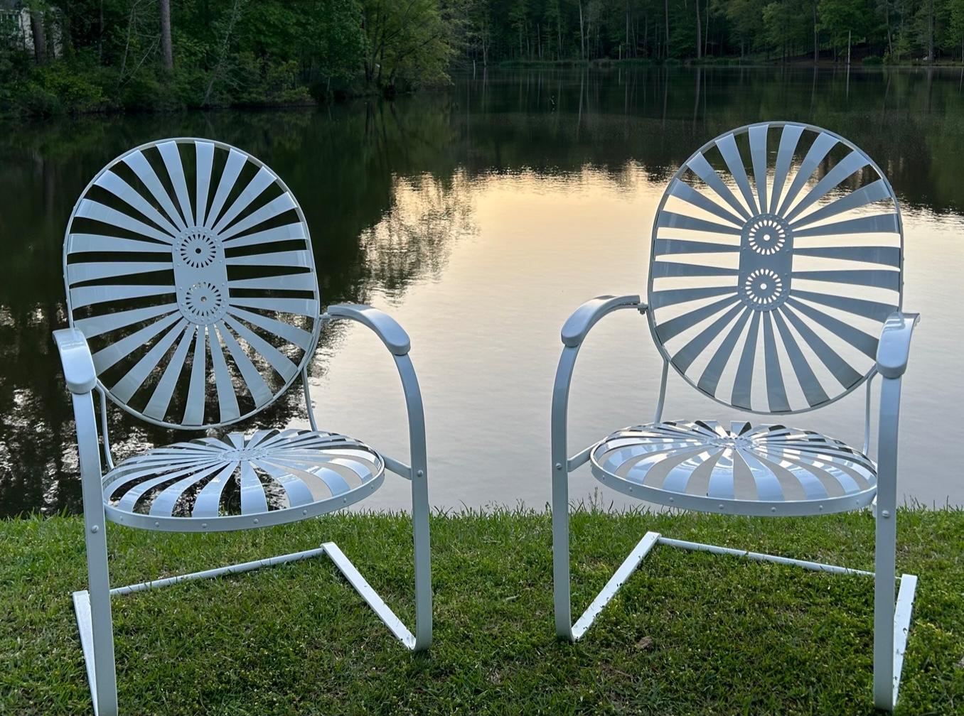 Le summum du style et du confort de la gamme Carrs ! Ces chaises entièrement restaurées offrent la possibilité d'expérimenter la 