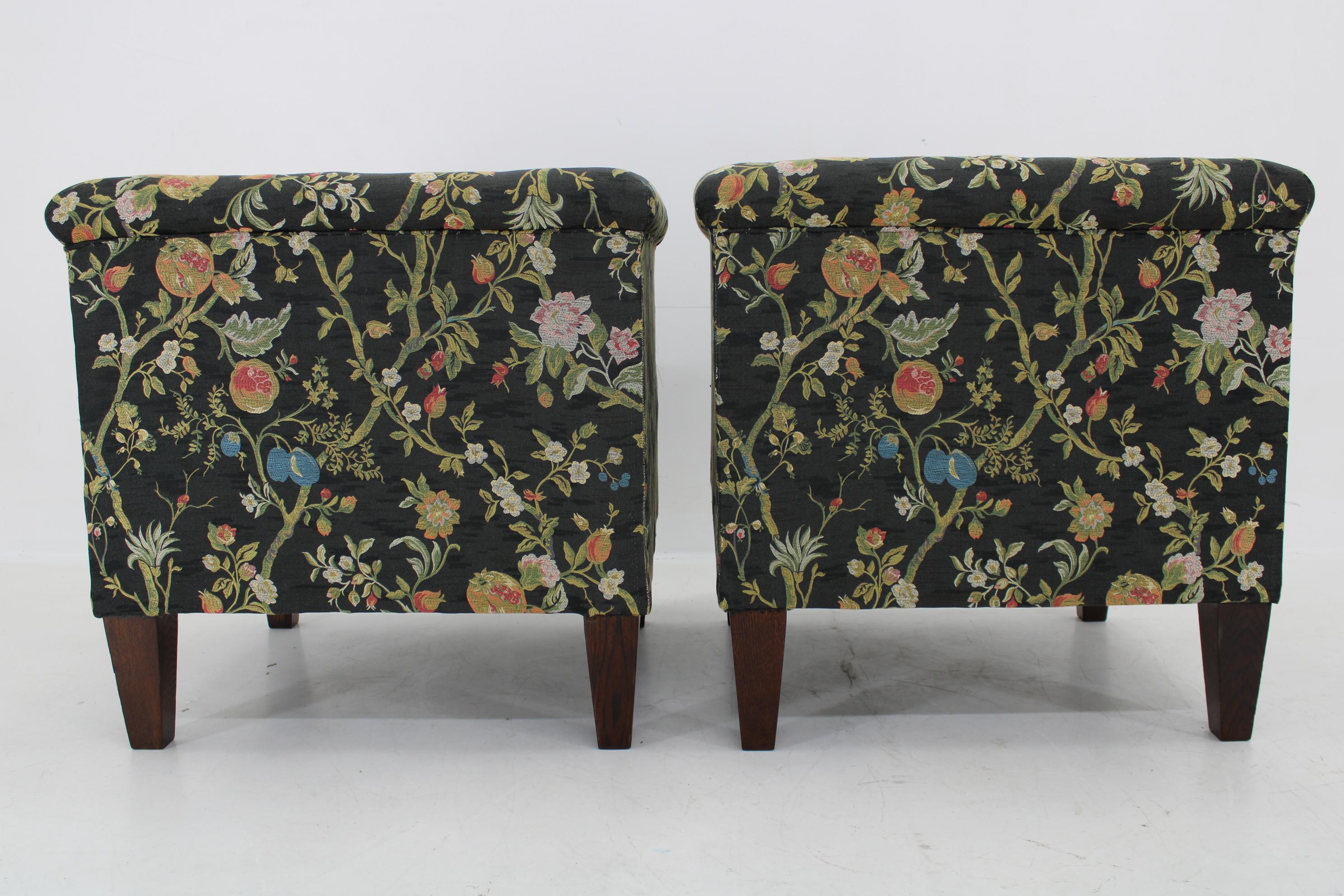 1930s Restored Pair of Art Deco Armchairs , Czechoslovakia For Sale 3