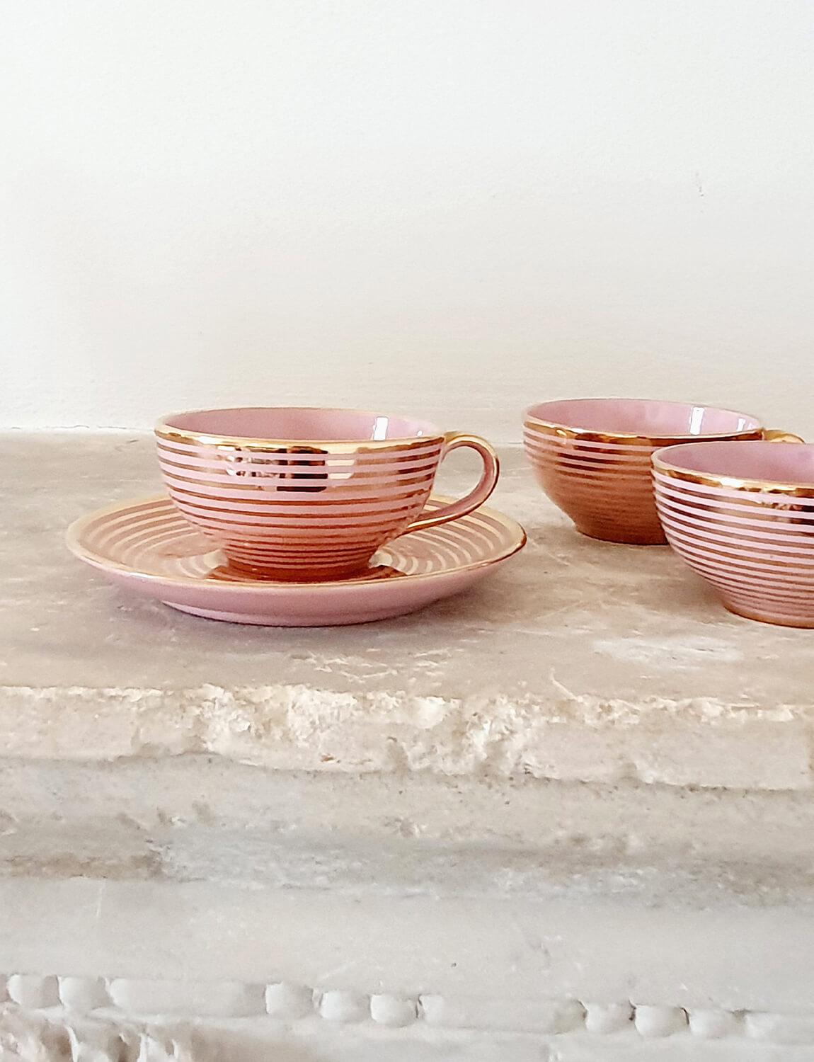 Ceramic 1930s Signed Richard Ginori 15 Piece Pink and Gold Italian Tea Service