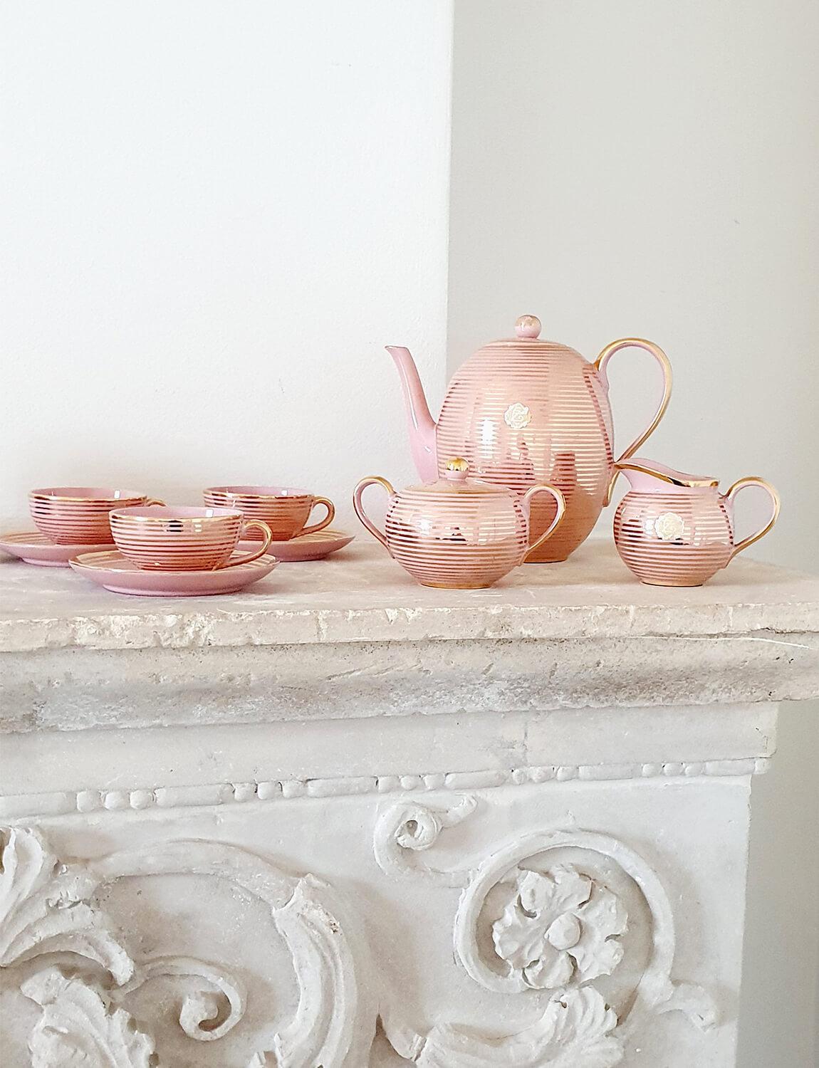 1930s Signed Richard Ginori 15 Piece Pink and Gold Italian Tea Service In Good Condition In Roma, IT