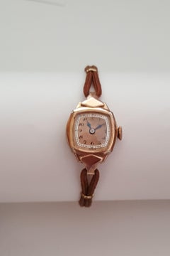 1930s Rose Gold Vintage Bulova Watch, 14 Karat Rose Gold Rolled Gold-Plated