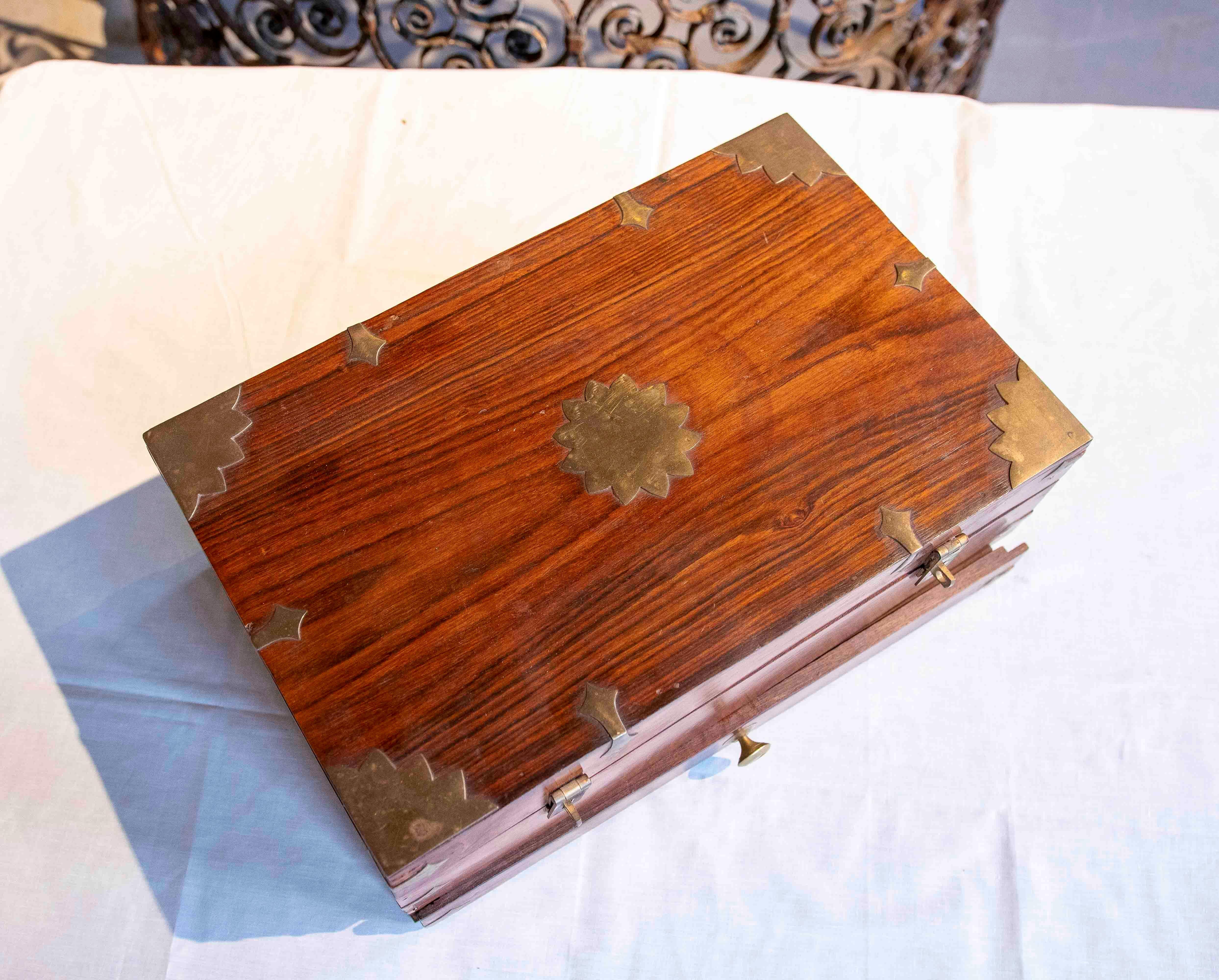 1930s Rosewood Campaign Desk Box with Brass Fittings For Sale 5