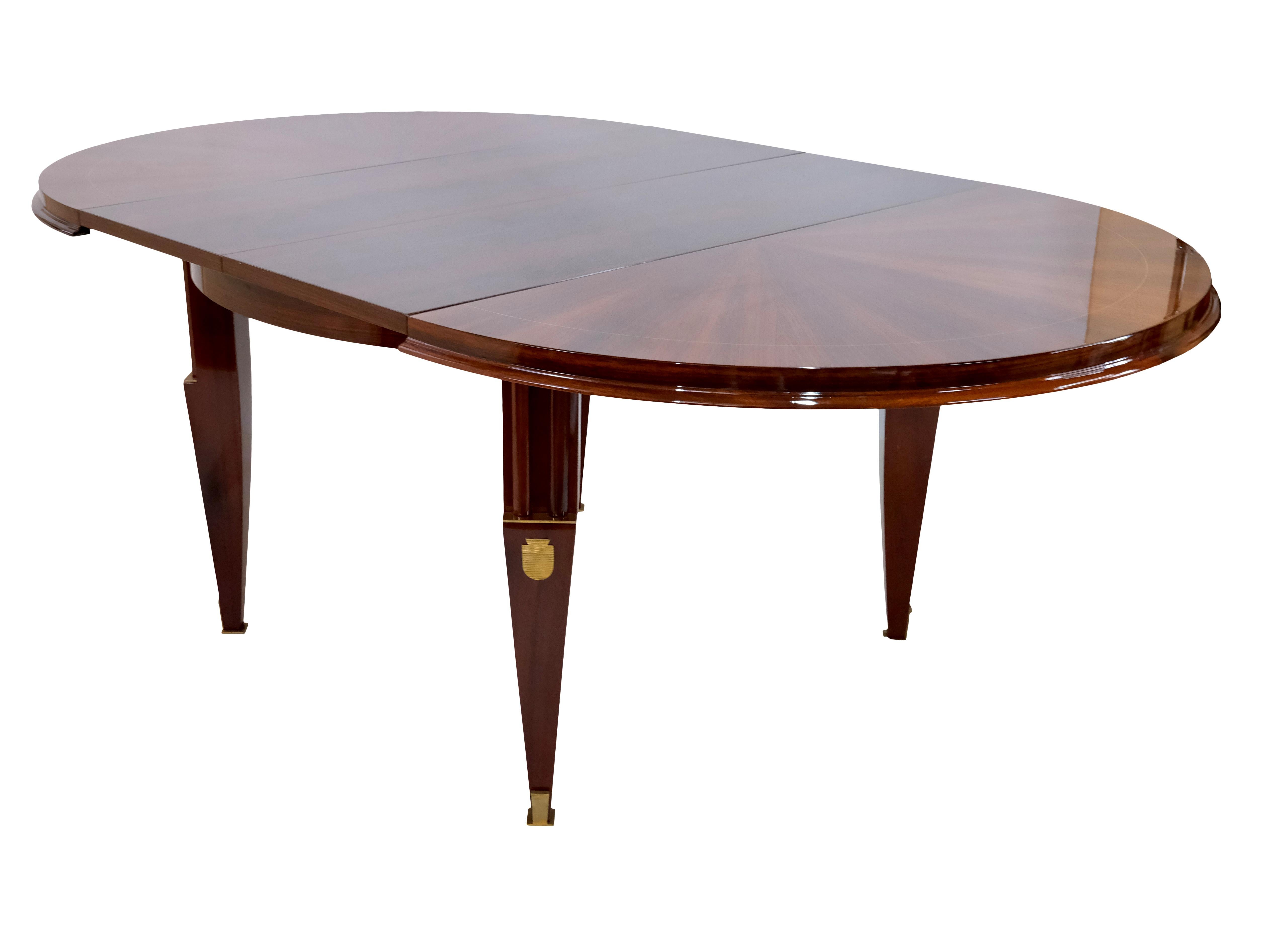 1930s Round Art Deco Dining or Center Table in Mahogany with Brass Fittings 4