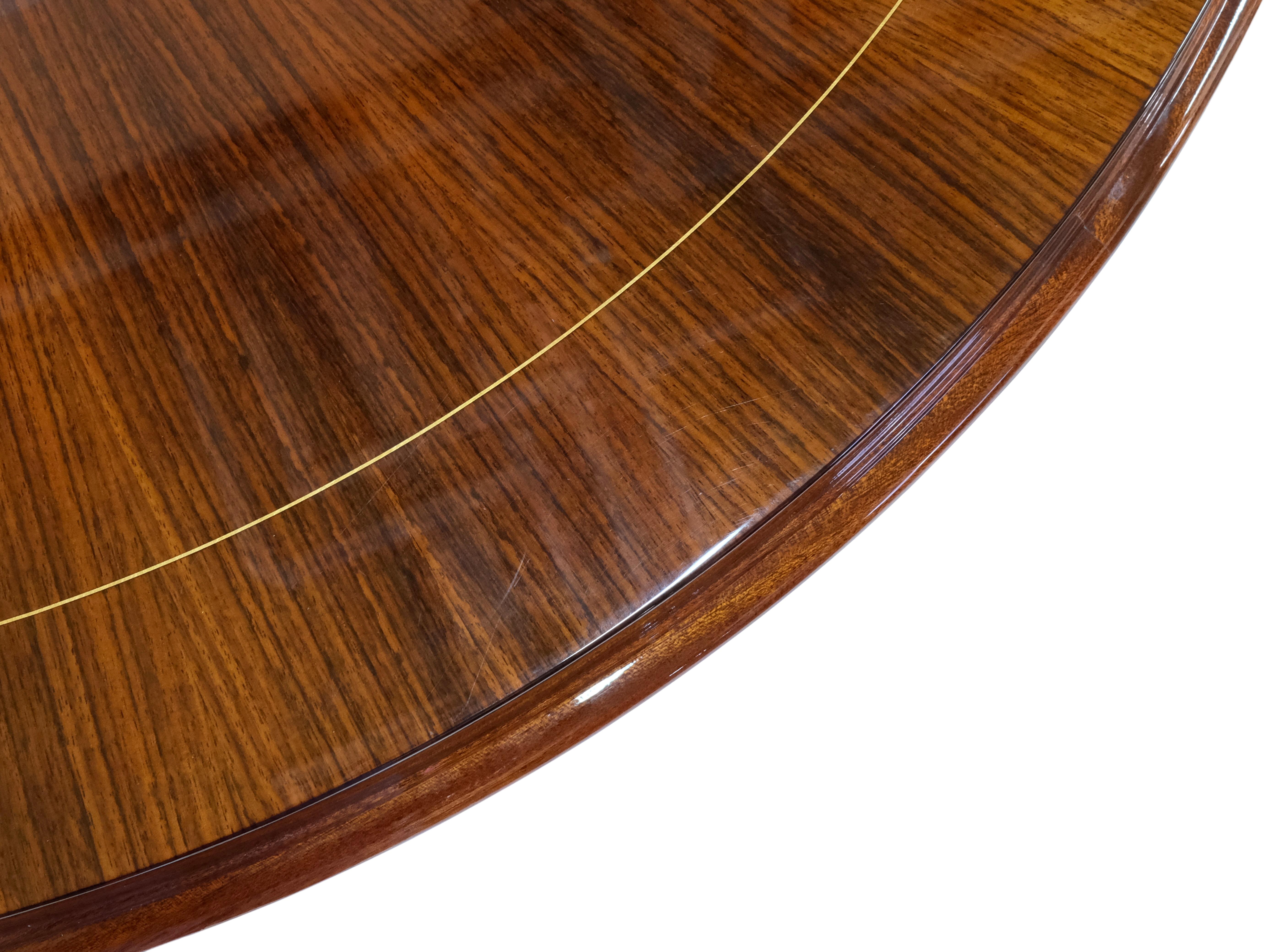 Polished 1930s Round Art Deco Dining or Center Table in Mahogany with Brass Fittings