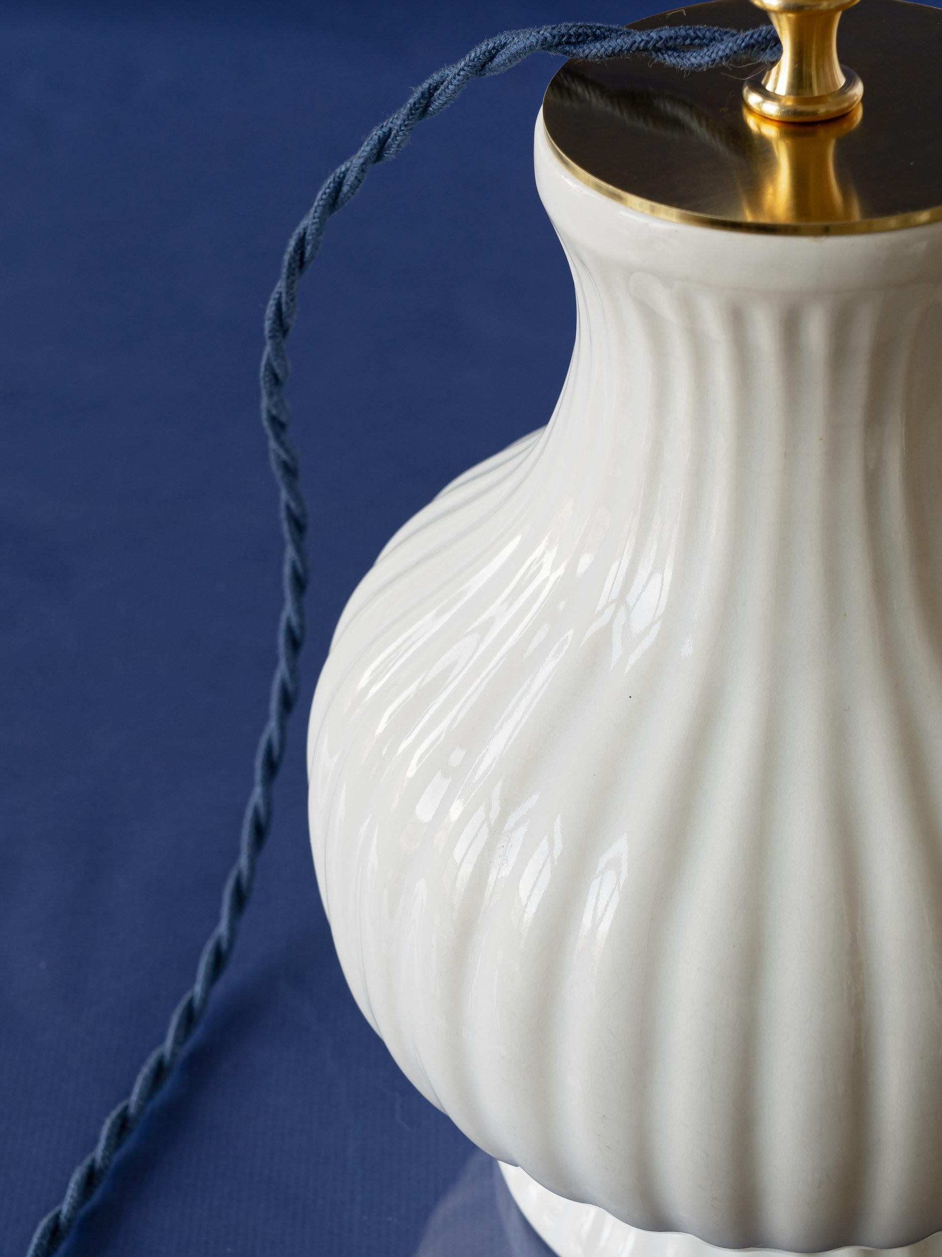 Arts and Crafts Royal Delft White Table Lamp (1930s) New William Morris Severn Shade For Sale