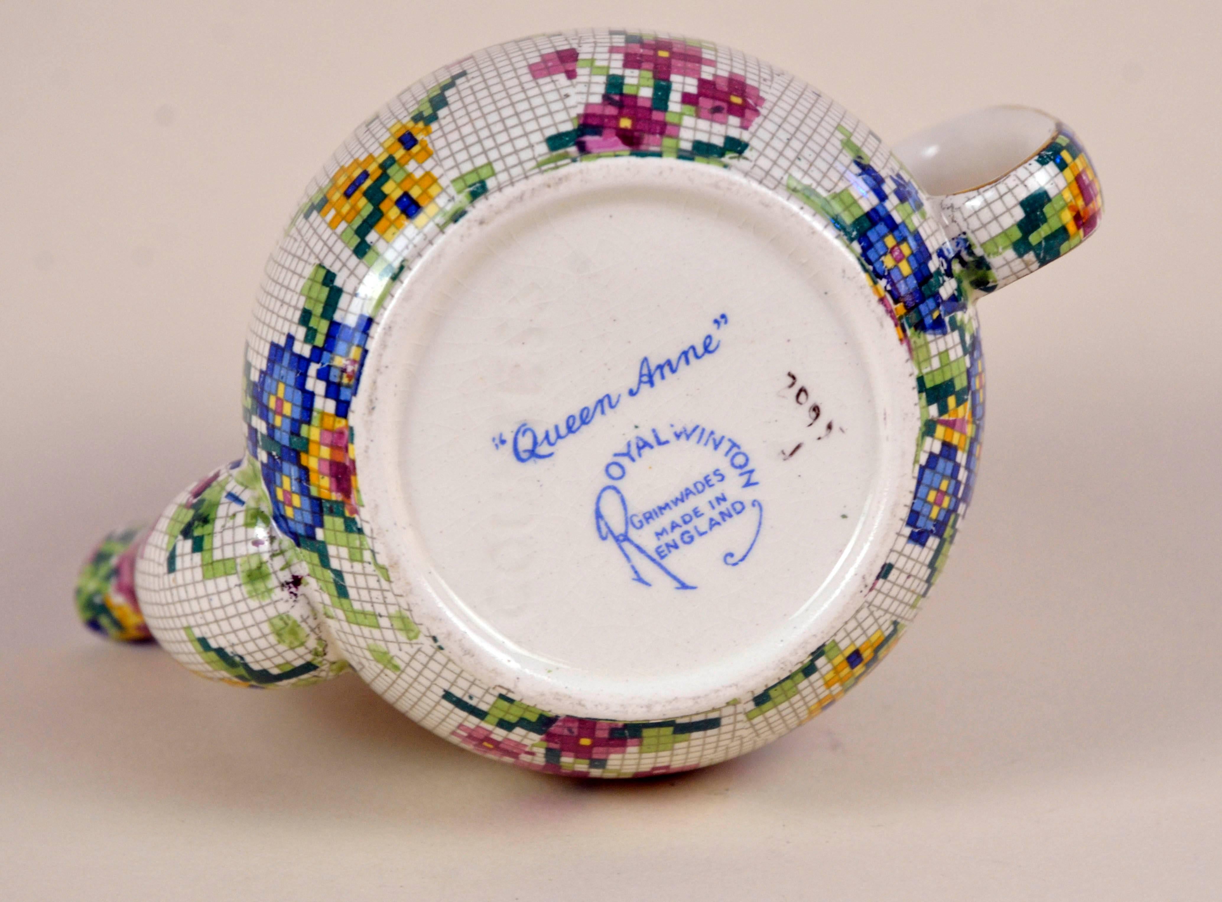 1930s Royal Winton Little Teapot Queen Anne Needlepoint Pattern Made in England For Sale 1