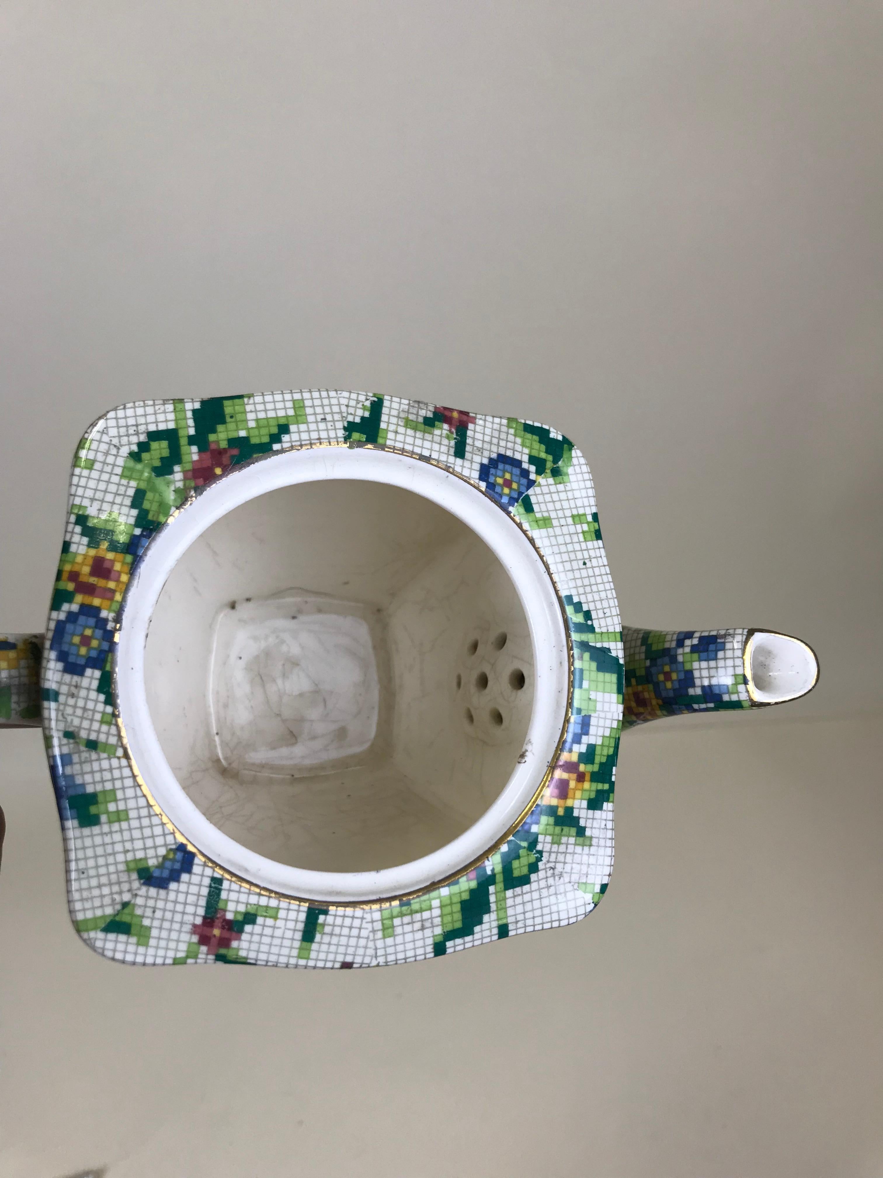 Mid-20th Century 1930s Royal Winton Squared Teapot Queen Anne Needlepoint Pattern Made in England