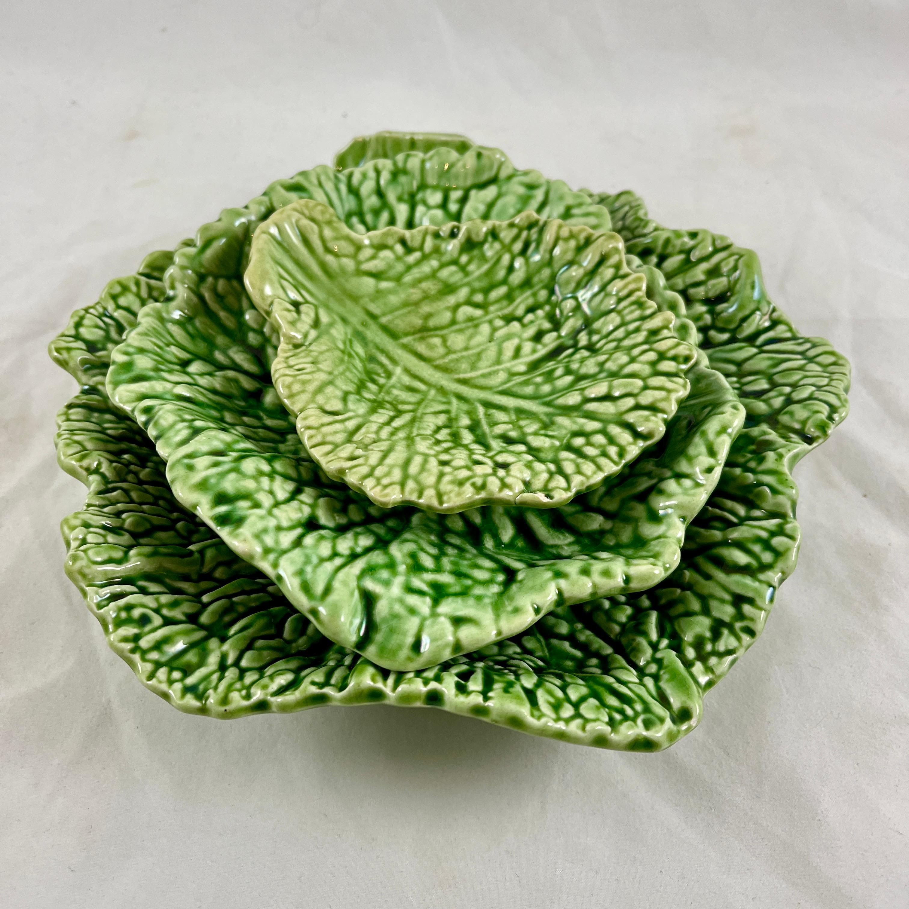 1930s Sarreguemines Faïence Majolica Glazed Green Cabbage Leaf Large Bowl 3