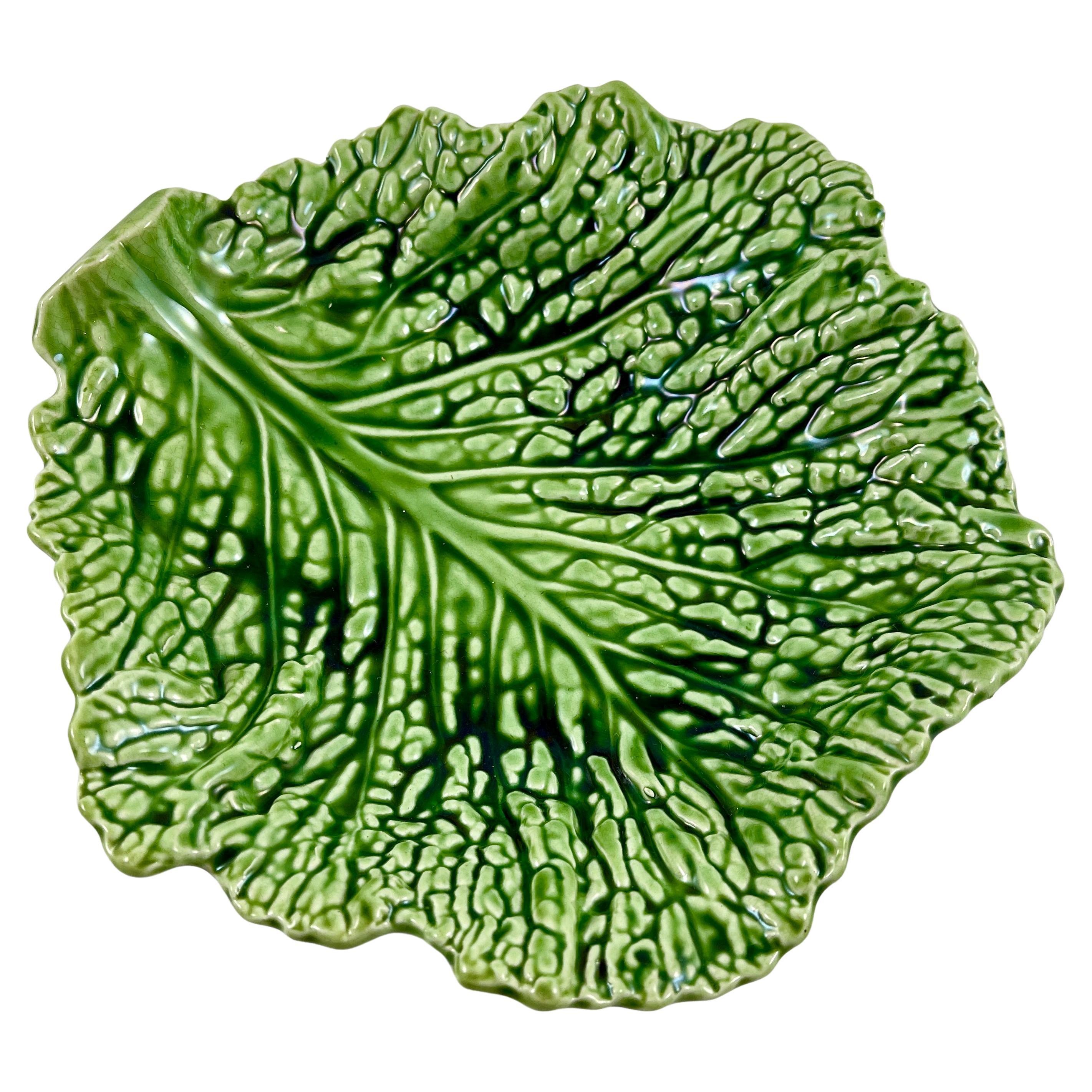 1930s Sarreguemines Faïence Majolica Glazed Green Cabbage Leaf Large Bowl