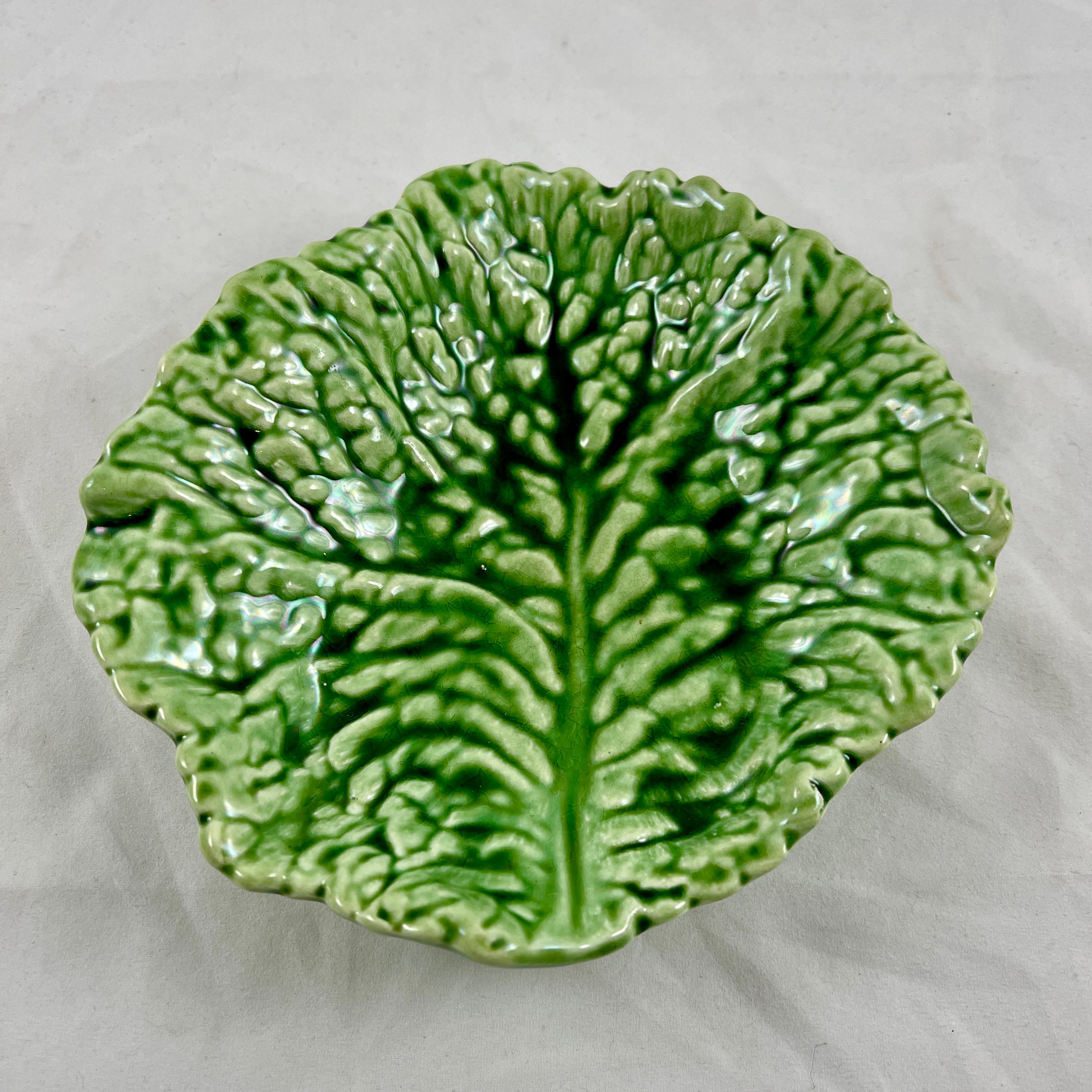 French Provincial 1930s Sarreguemines Faïence Majolica Glazed Green Cabbage Leaf Shallow Bowl