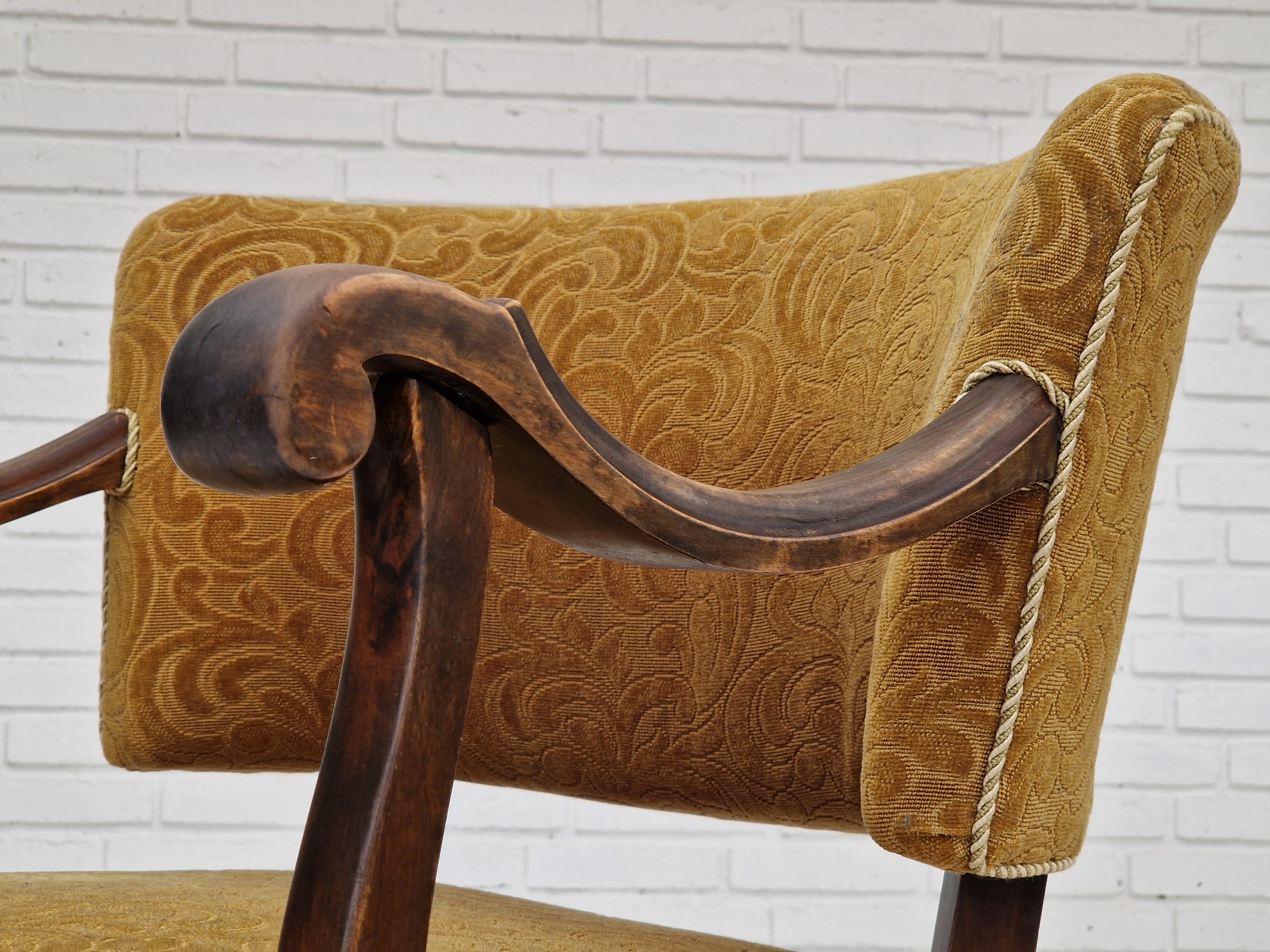 1930s, Scandinavian design, armchair in green furniture fabric, ash wood. For Sale 10