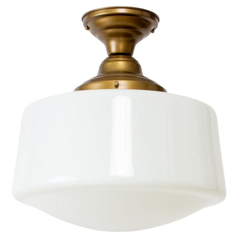 1930's Schulhaus Milchglas Flush Mount Fixture im Angebot