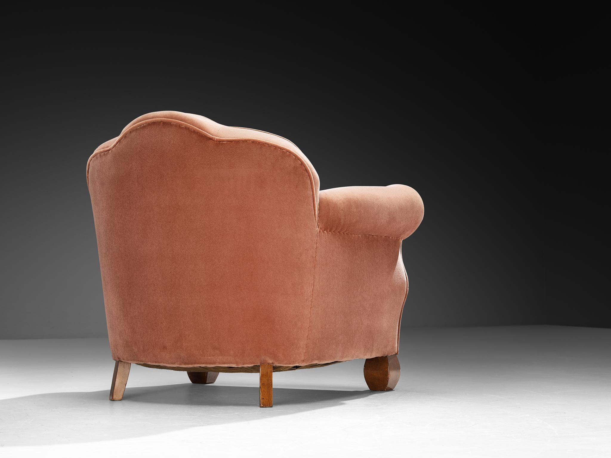 European 1930s Sculptural Art Deco Lounge Chair in Dusty Pink Velvet and Oak For Sale