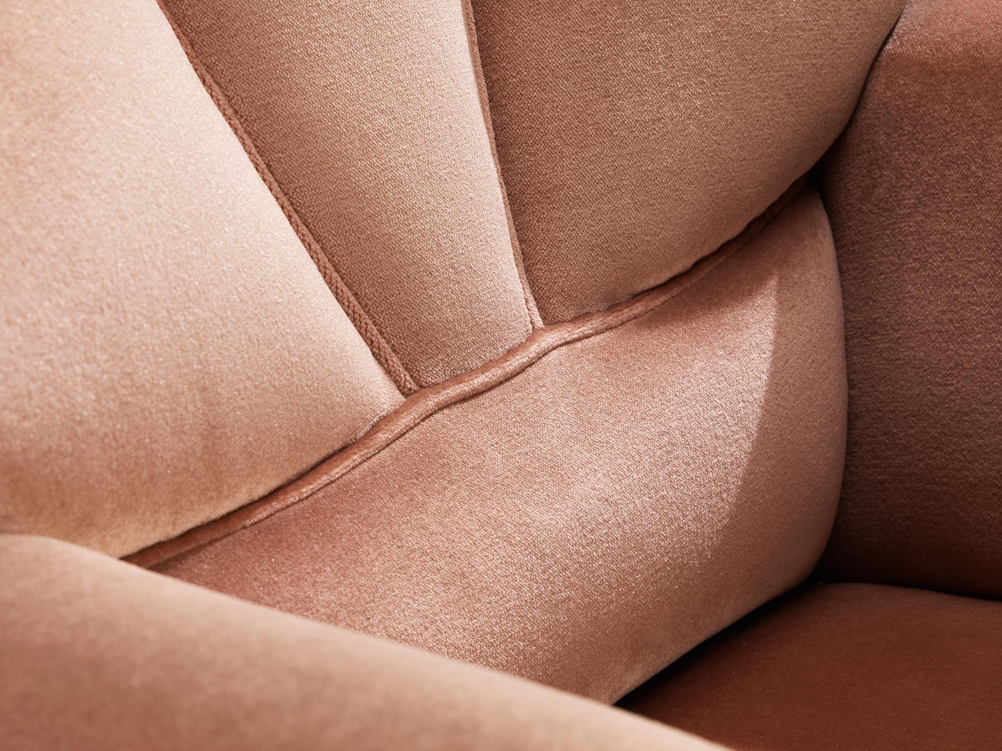 1930s Sculptural Art Deco Lounge Chair in Dusty Pink Velvet and Oak For Sale 4