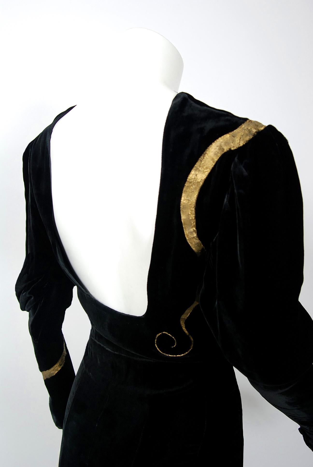 1930's Sears Autographed Fashions Hand-Painted Gold Snake Black Velvet Gown    3