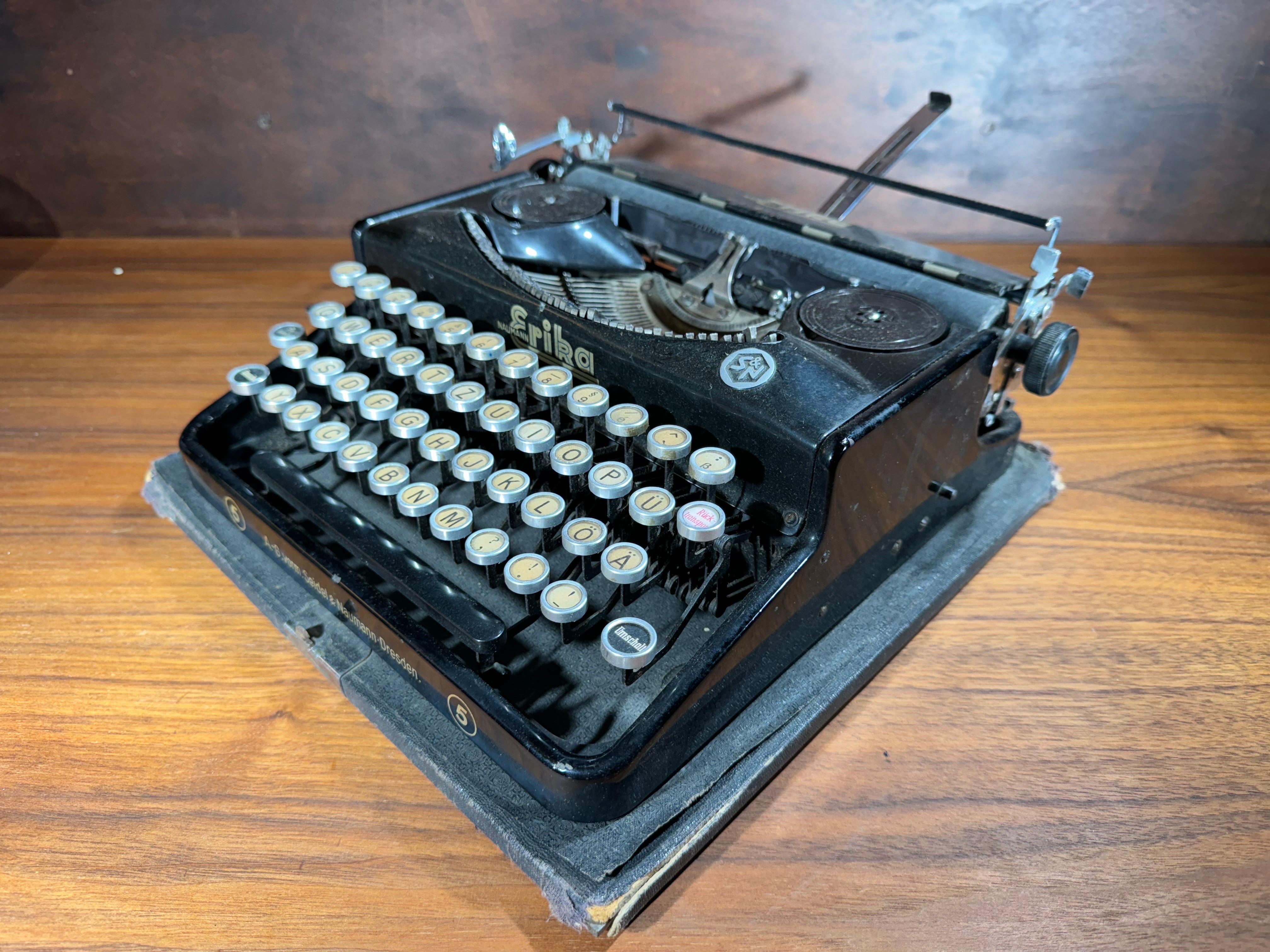 Industrial 1930's Seidel & Naumann Erika Model 5 Typewriter 