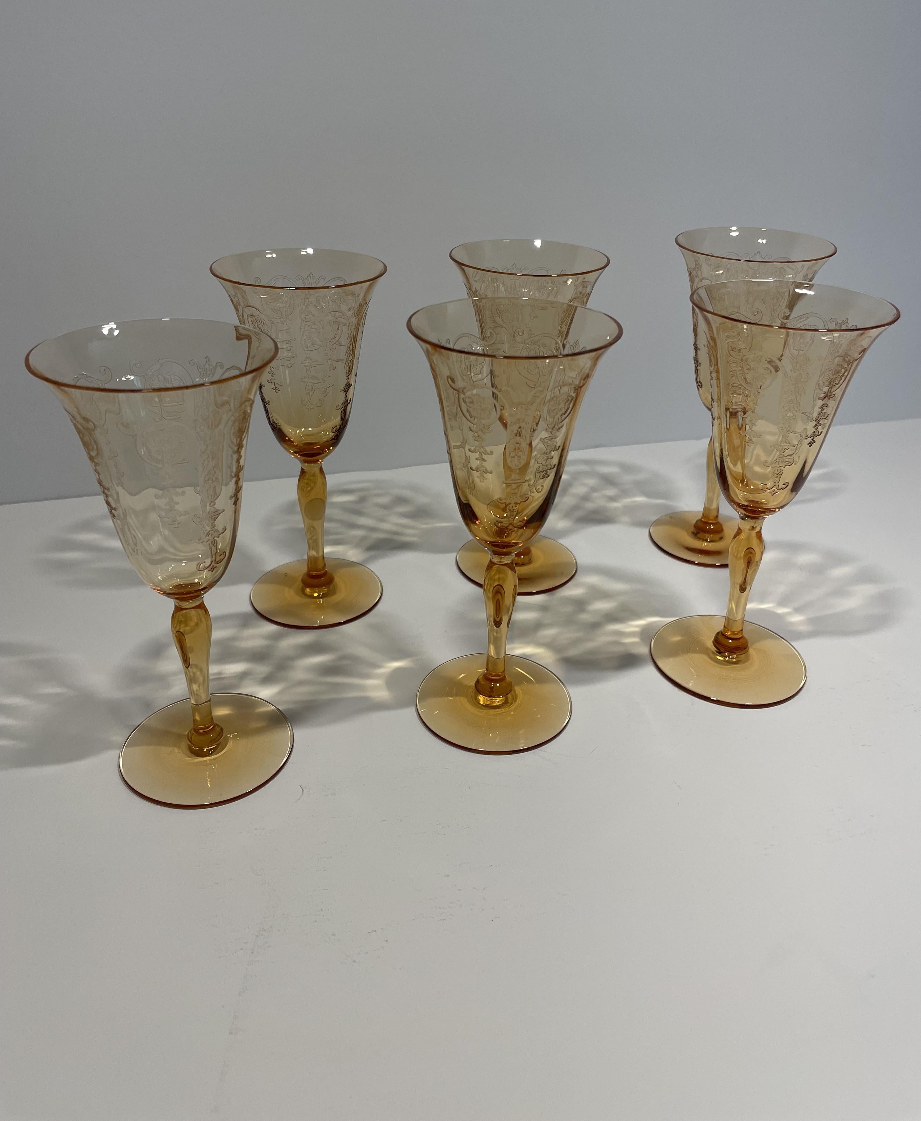 20th Century 1930s Set of 6 Amber Crystal Aperitif Glasses with Silver-Plate Drinks Tray For Sale