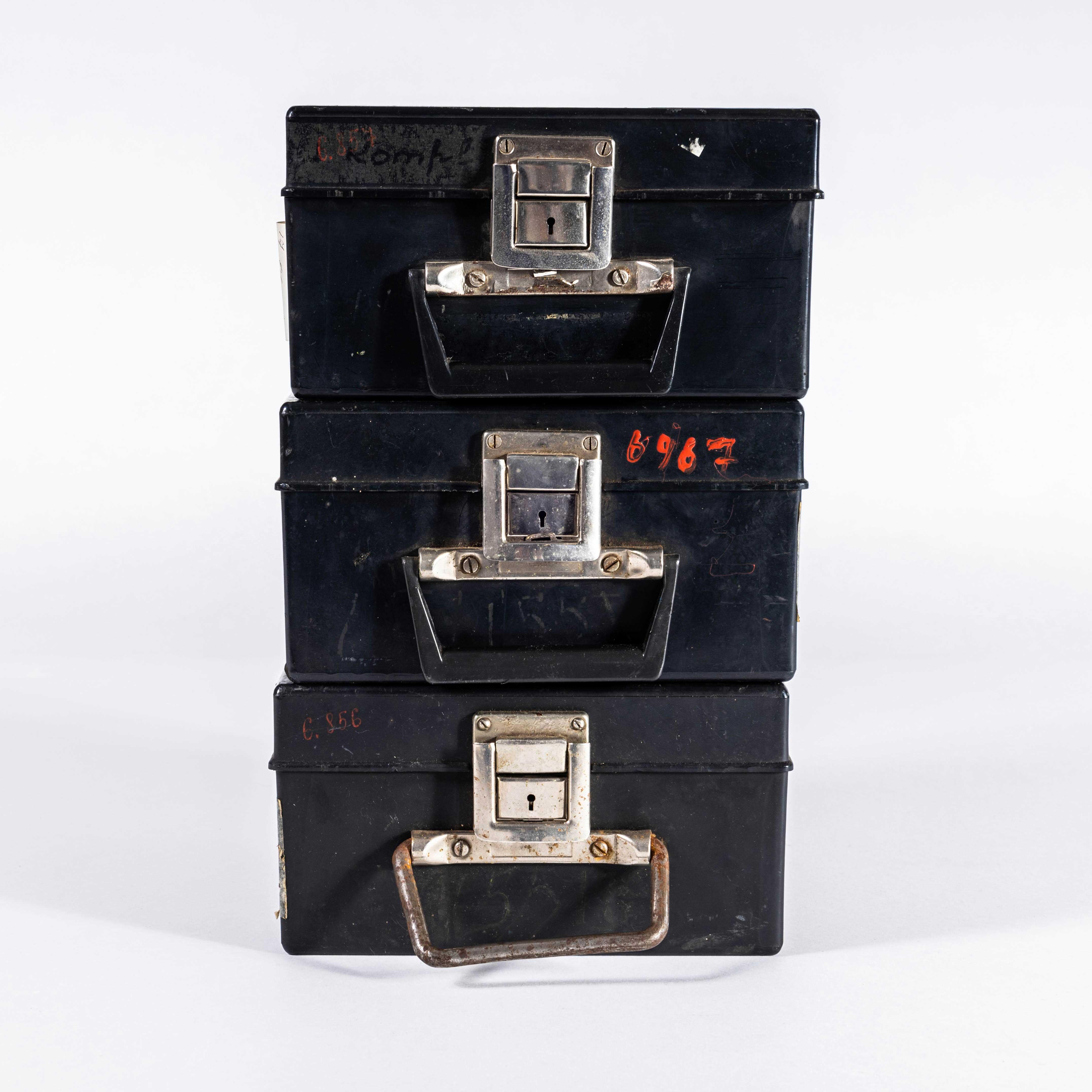 Metal 1930's Set Of Balance Scale Validation Weights - Large Set For Sale