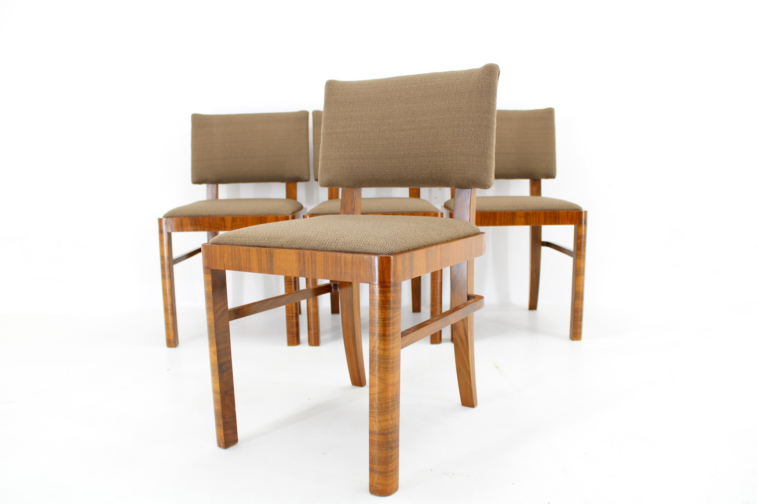 1930s Set of Four Restored Art Deco Dininng Chairs, Czechoslovakia For Sale 5