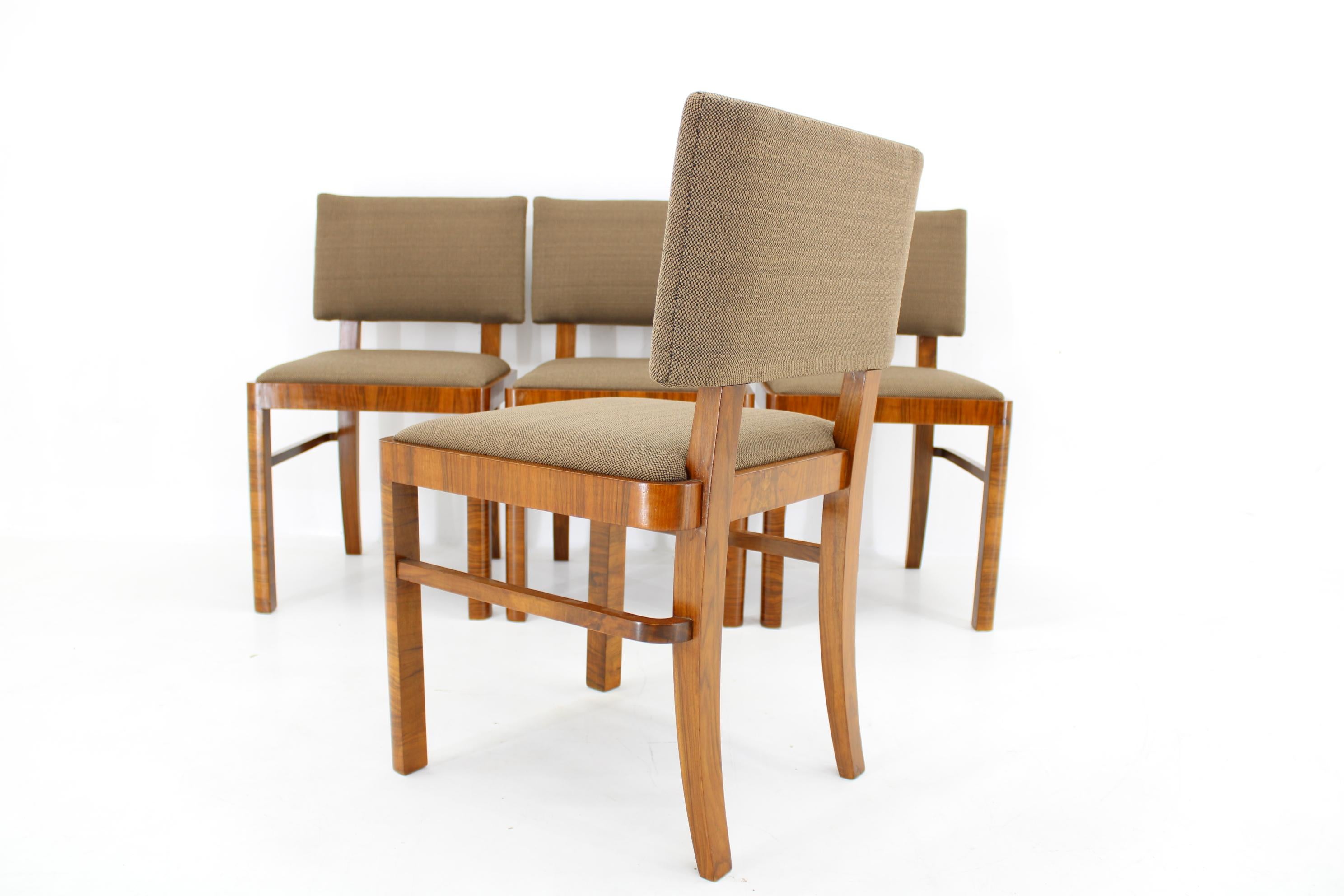 1930s Set of Four Restored Art Deco Dininng Chairs, Czechoslovakia For Sale 3