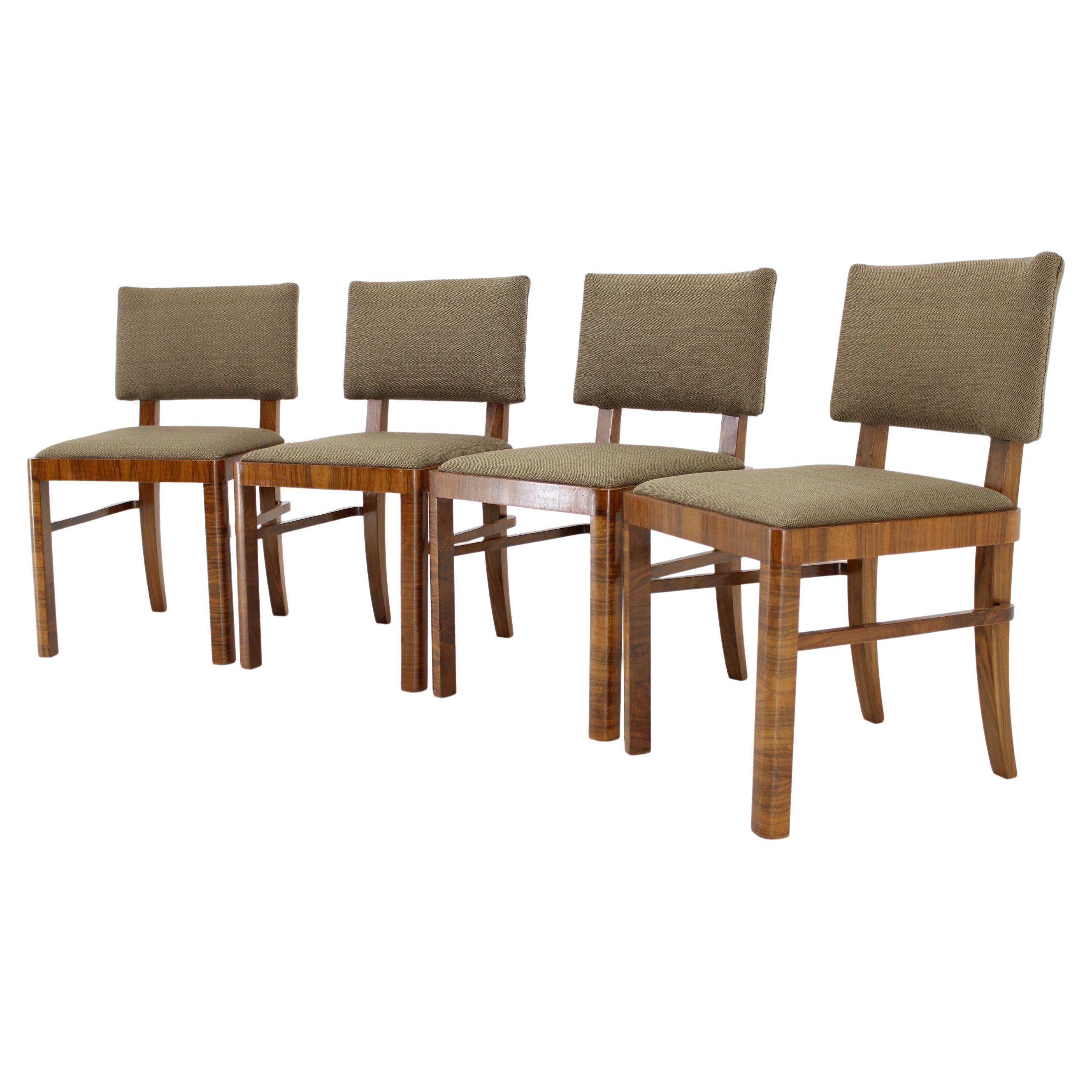 1930s Set of Four Restored Art Deco Dininng Chairs, Czechoslovakia For Sale