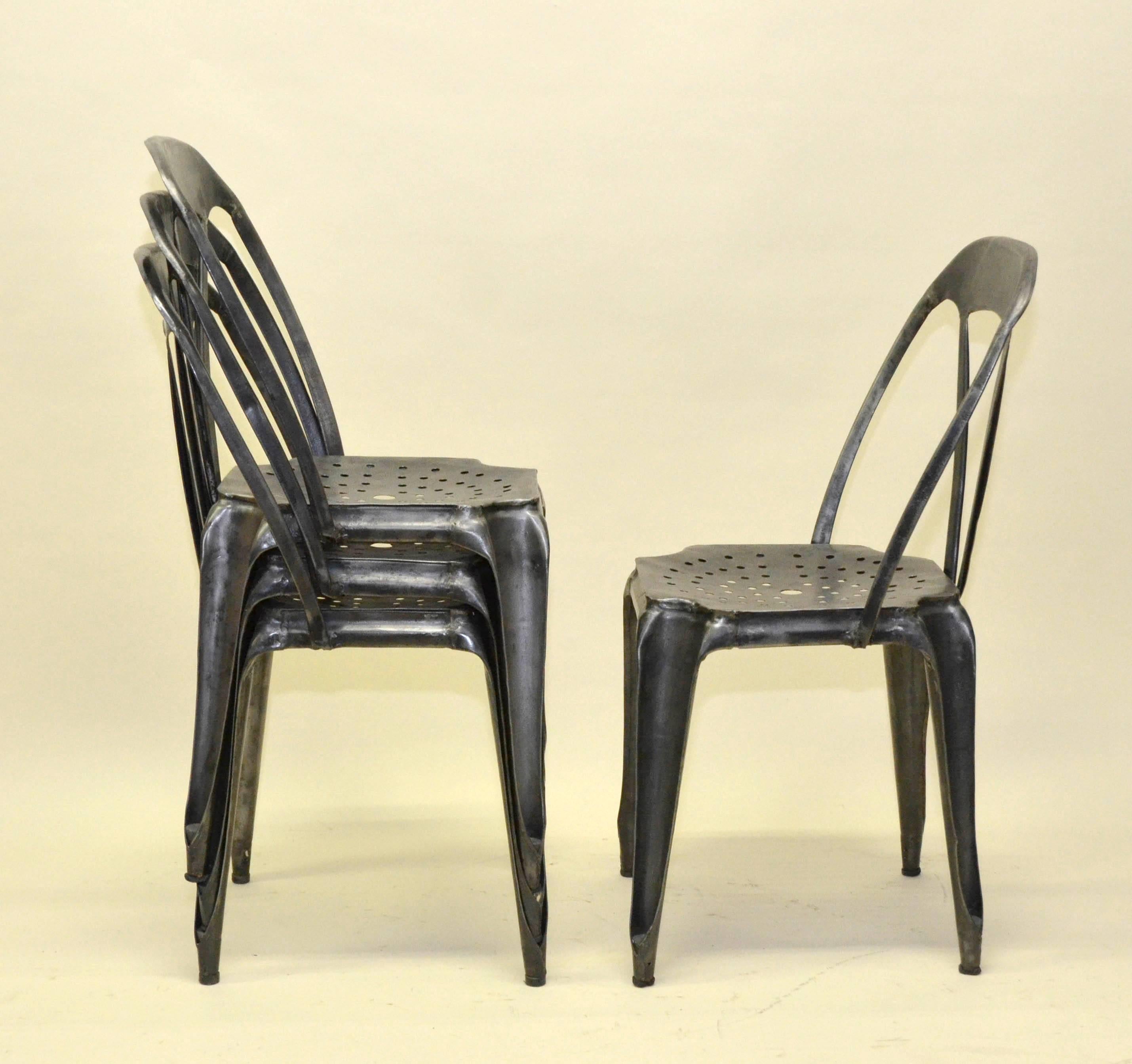 1930s Set of Four Vintage Stripped Metal French Multiples Bistro Stacking Chairs In Good Condition For Sale In Milan, IT