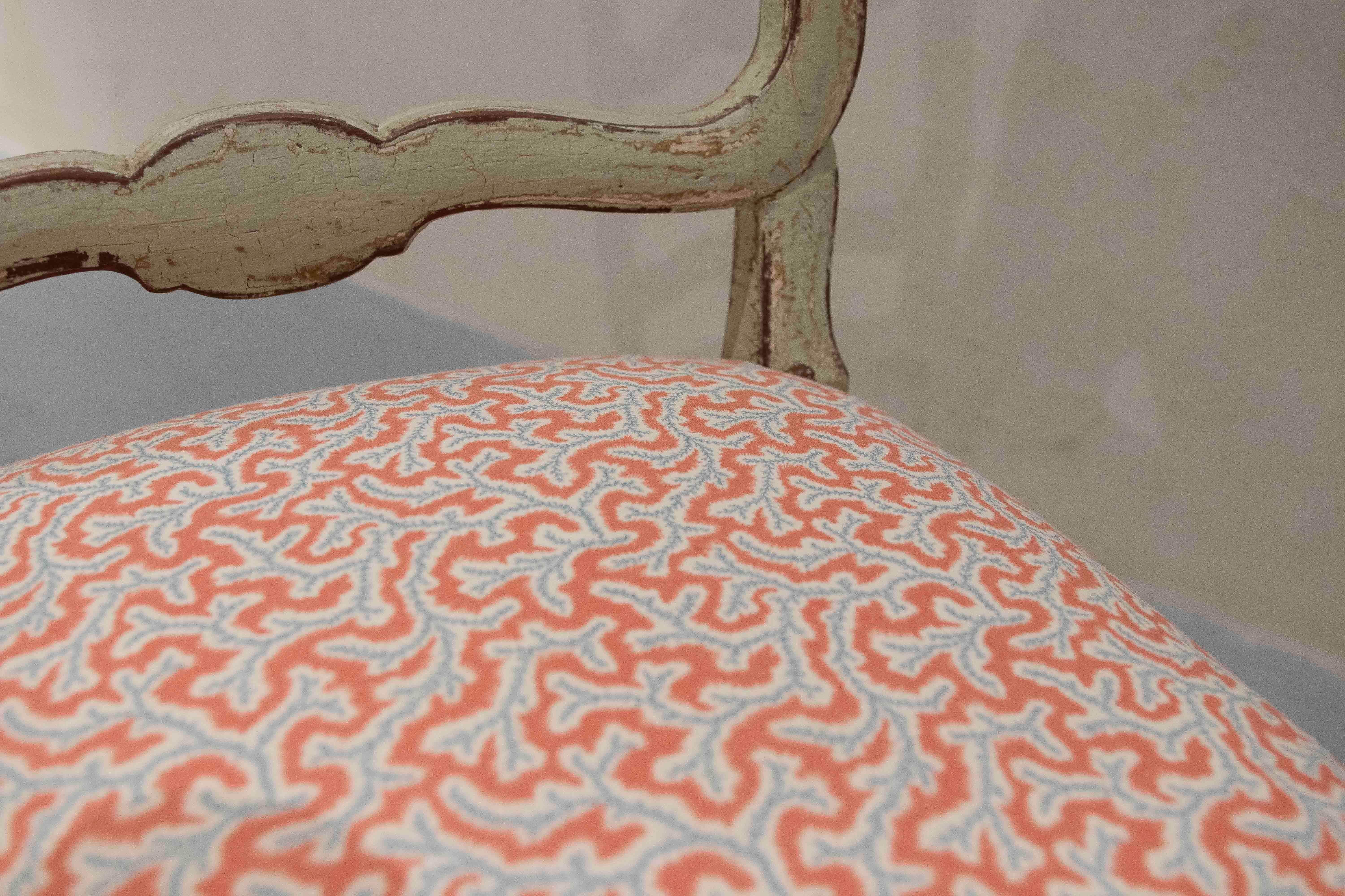 1930 - Ensemble de six chaises provençales avec tapisserie corail en vente 4