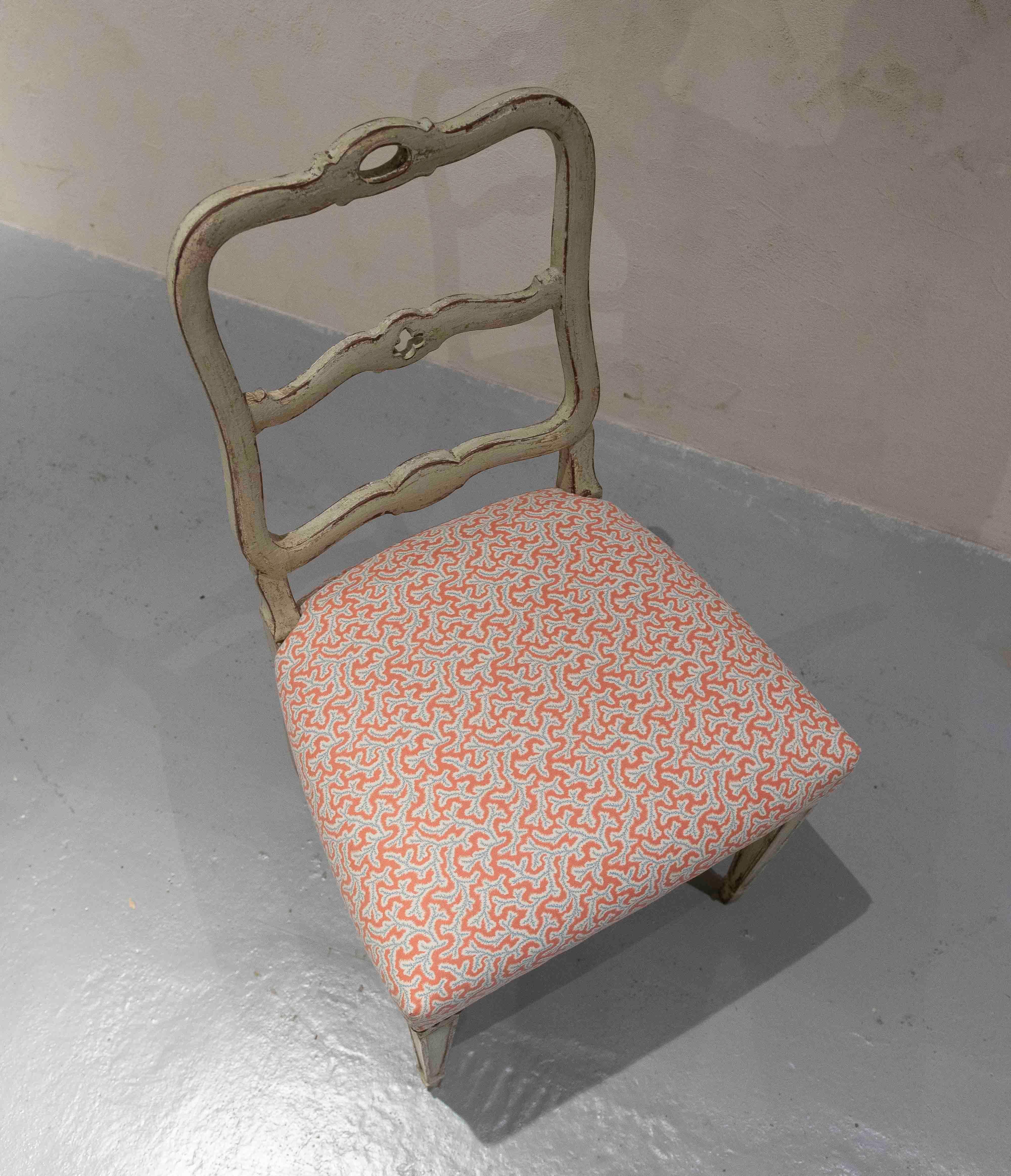 1930 - Ensemble de six chaises provençales avec tapisserie corail en vente 9