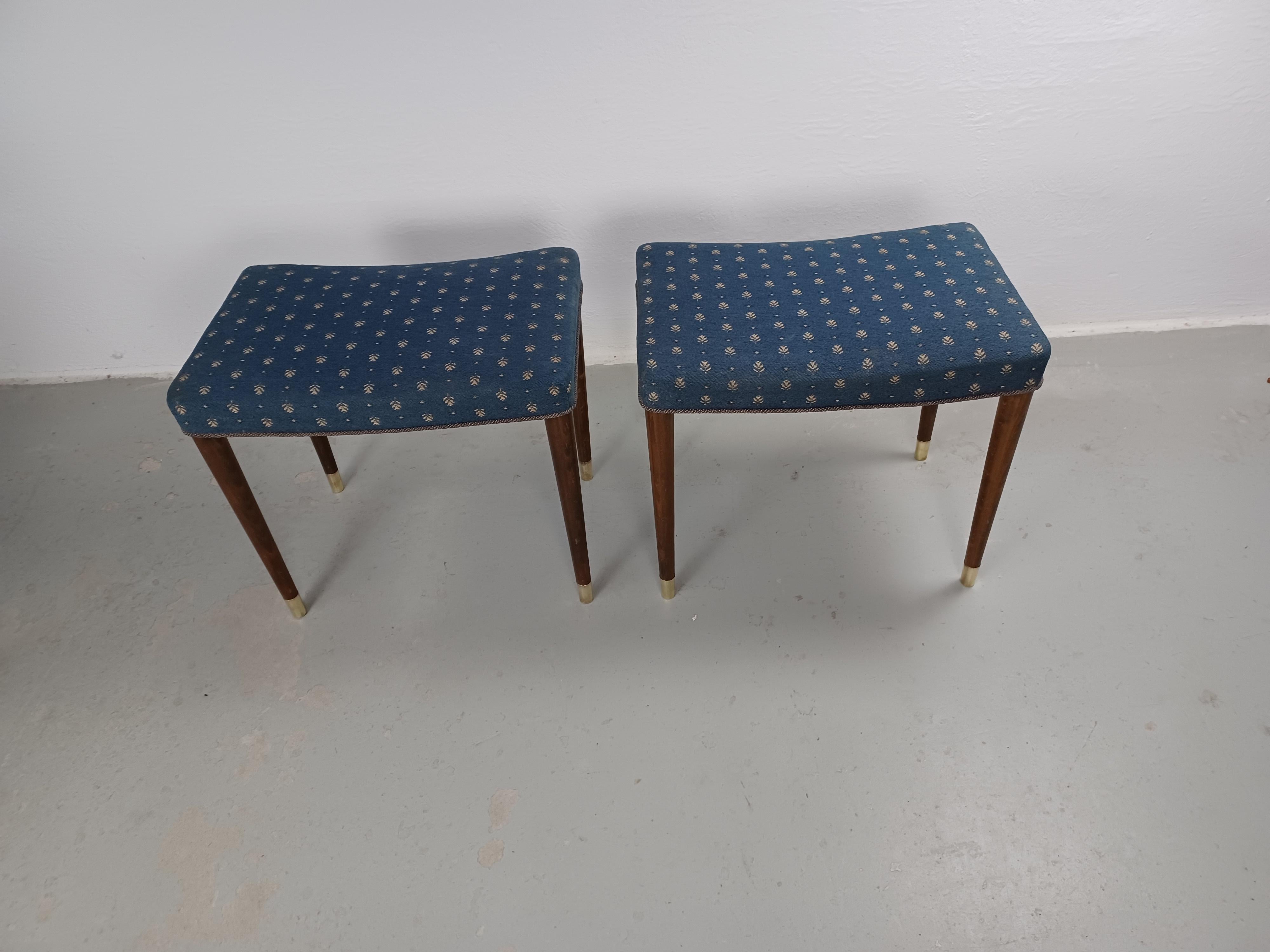 1930's Set of Two Fully Restored Danish Robert Rasmussen Art Deco Stools In Excellent Condition For Sale In Knebel, DK