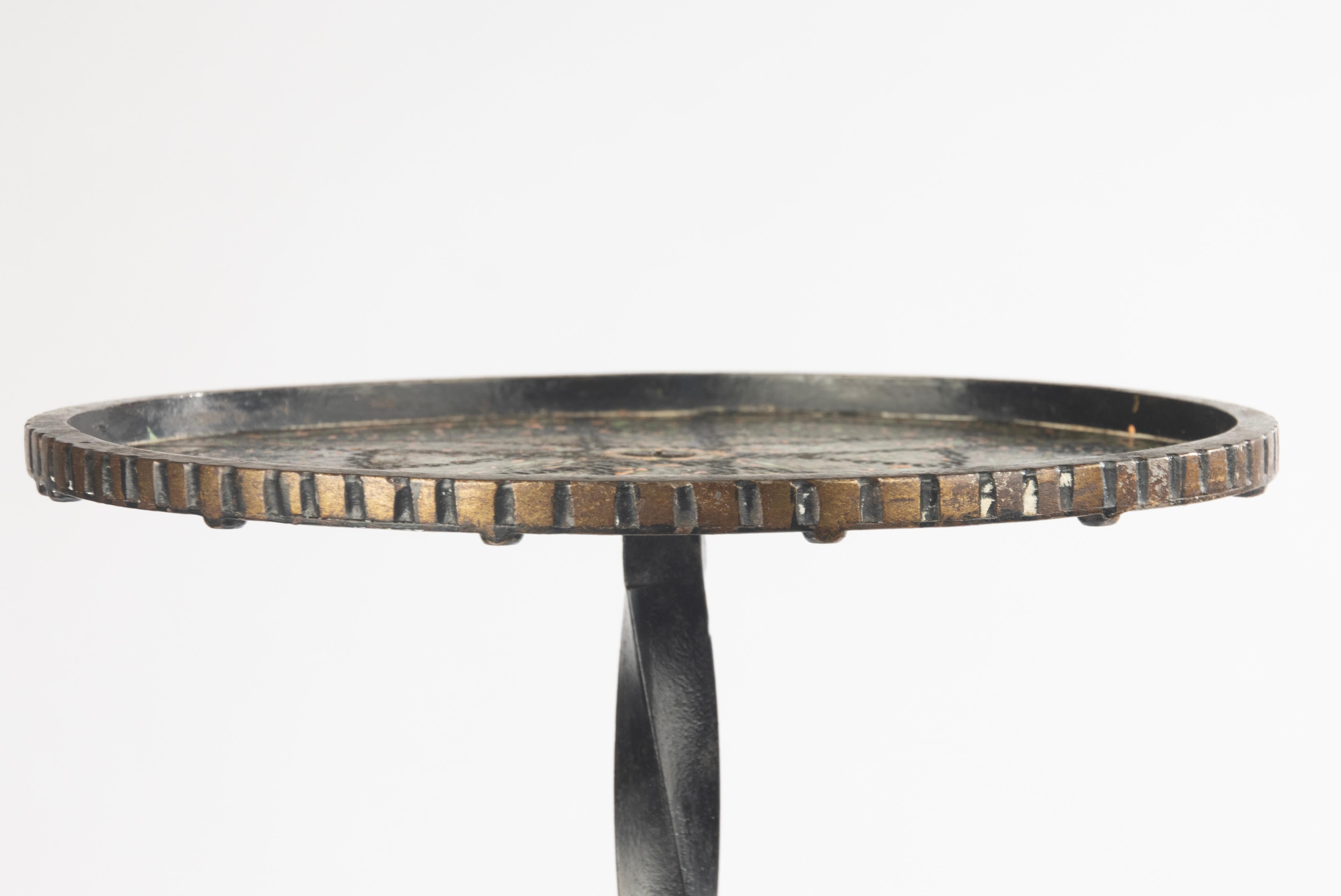 1930's Side Table - Art Deco - Hammered Wrought Iron - Painted Decoration For Sale 11
