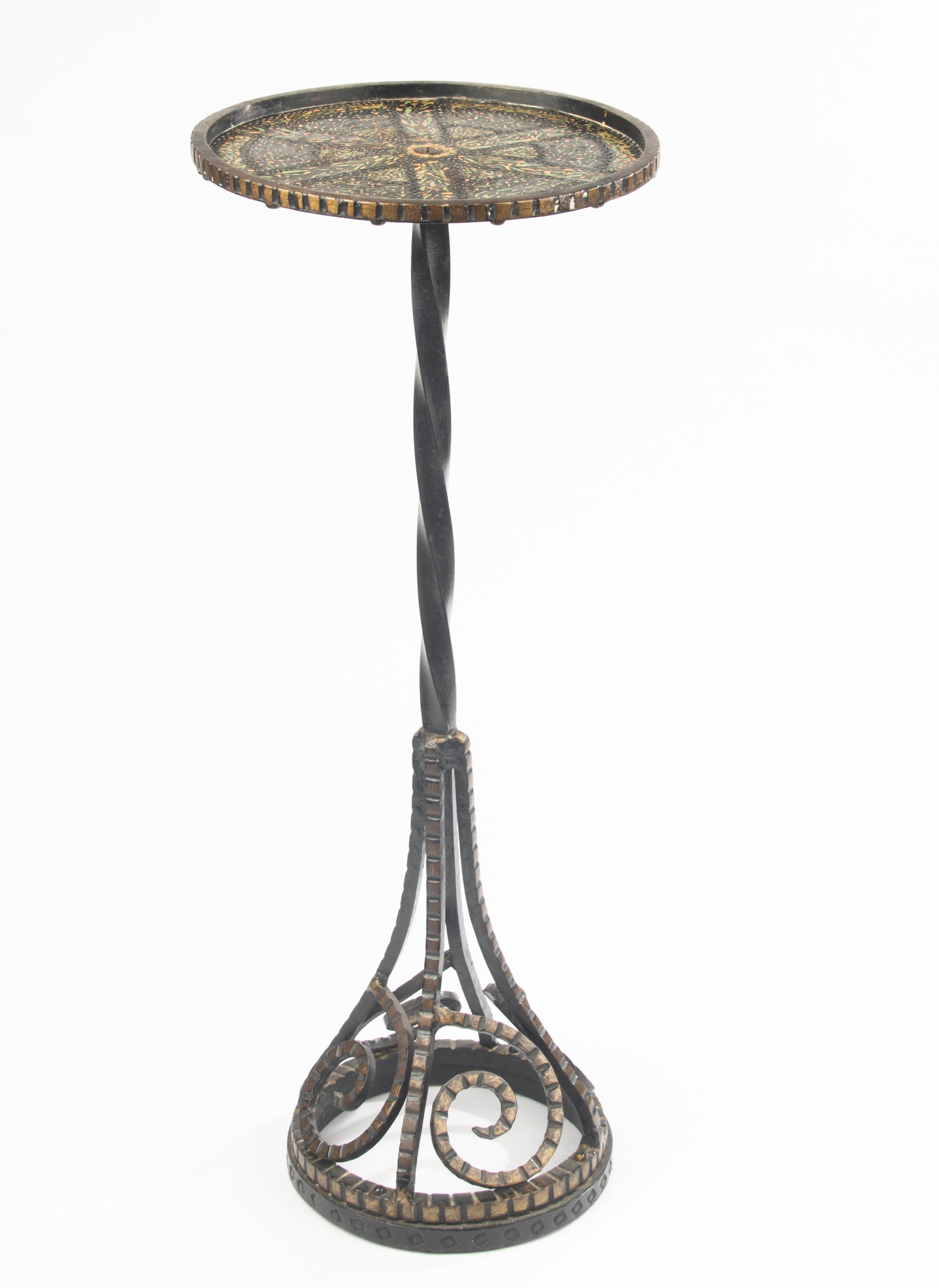 1930's Side Table - Art Deco - Hammered Wrought Iron - Painted Decoration For Sale 2
