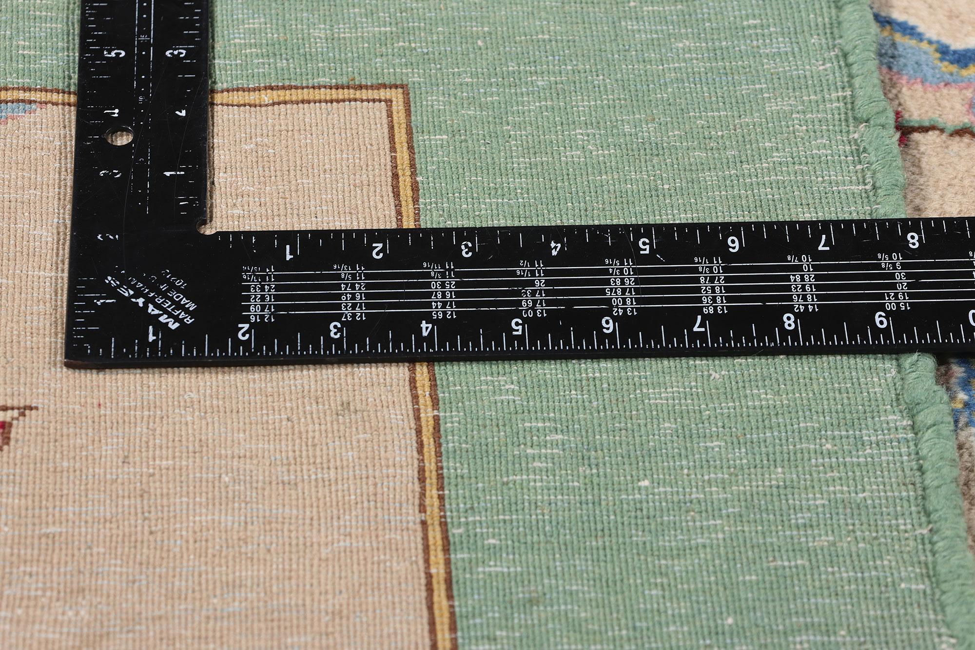 Lana Tappeto persiano Kerman firmato del 1930 con stile tradizionale, 3'3 x 19'9 in vendita