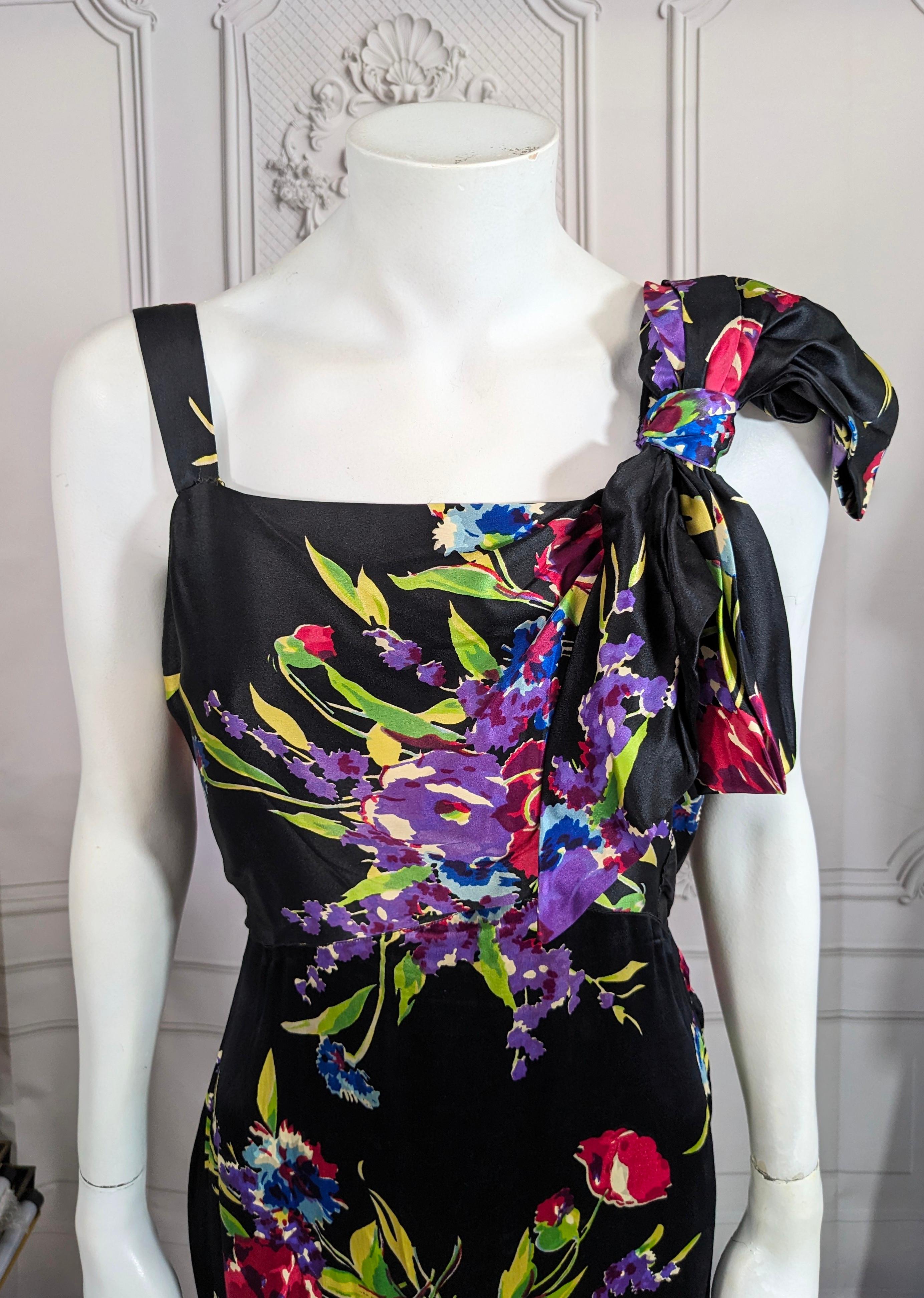 Geblümtes Seidensatin-Kleid aus den 1930er Jahren, Paul Poiret Textil im Zustand „Gut“ im Angebot in New York, NY