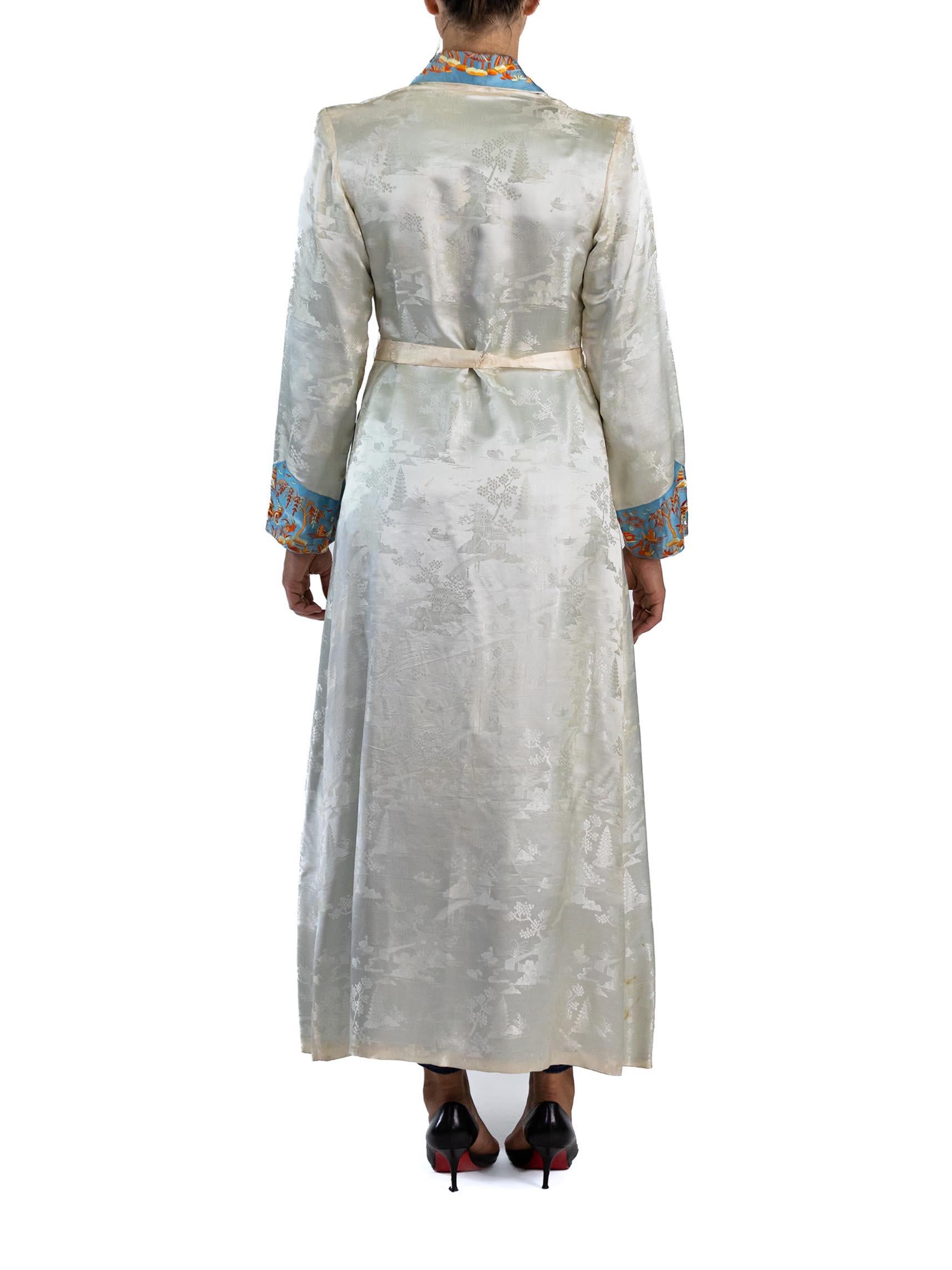 Women's 1930S Silver & Blue Silk Jacquard  Scenic Embroiderd Long Robe With Pockets For Sale