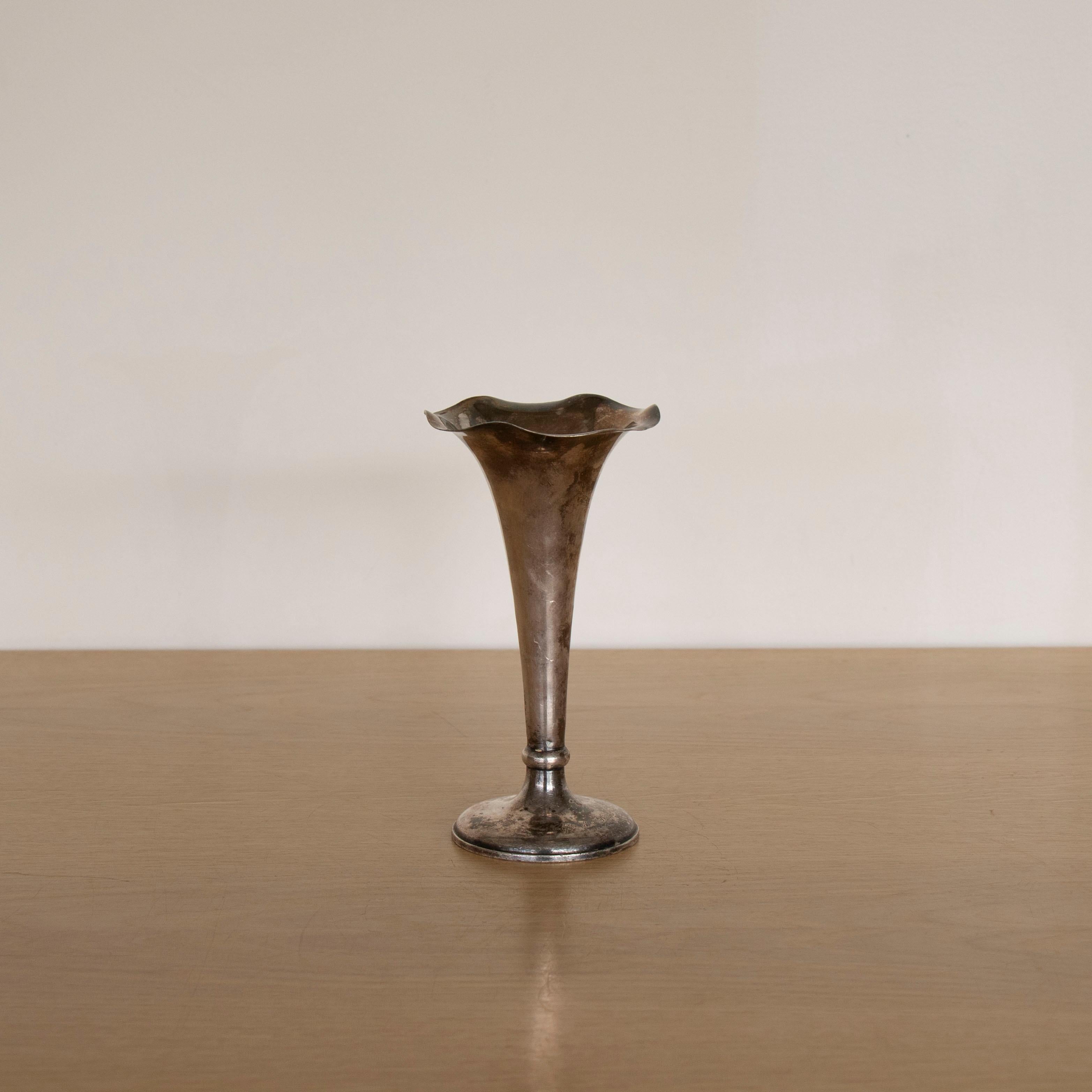 1930's Silver Bud Vase In Good Condition In Los Angeles, CA