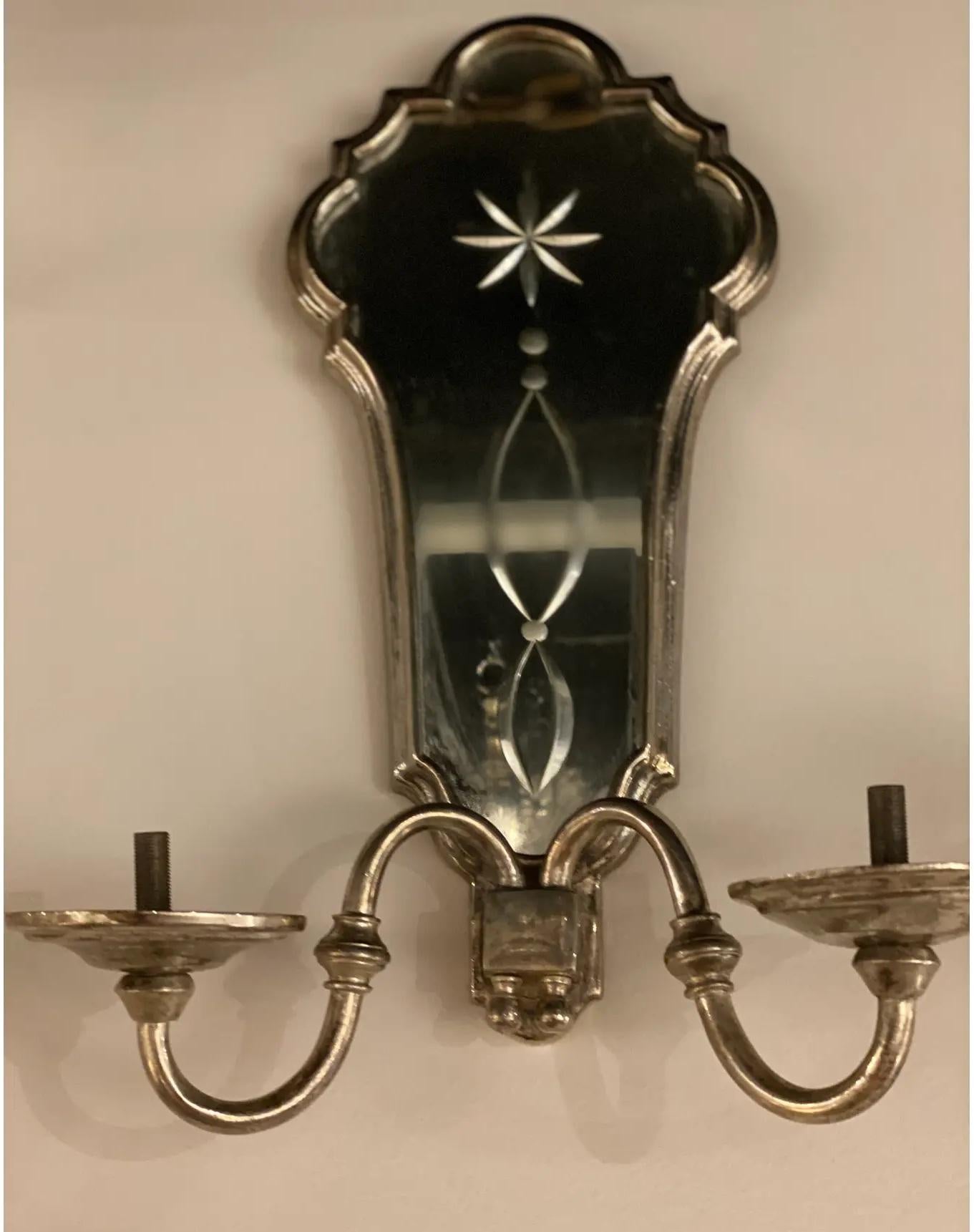 Bronzo Applique placcate in argento degli anni '30 con specchio inciso in vendita