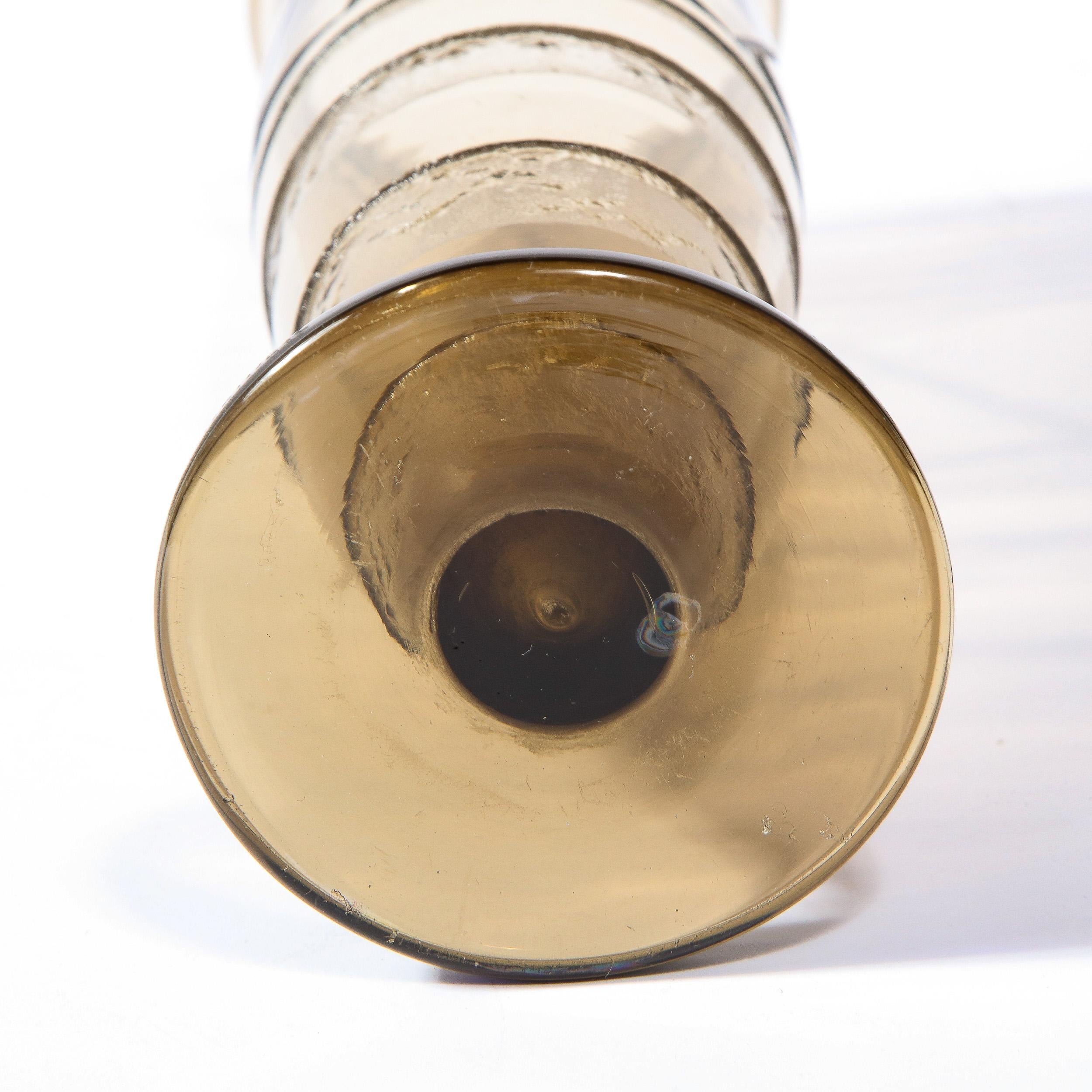 Schlanke Art-Déco-Vase aus Topasglas, signiert von Schneider, 1930er Jahre im Angebot 3