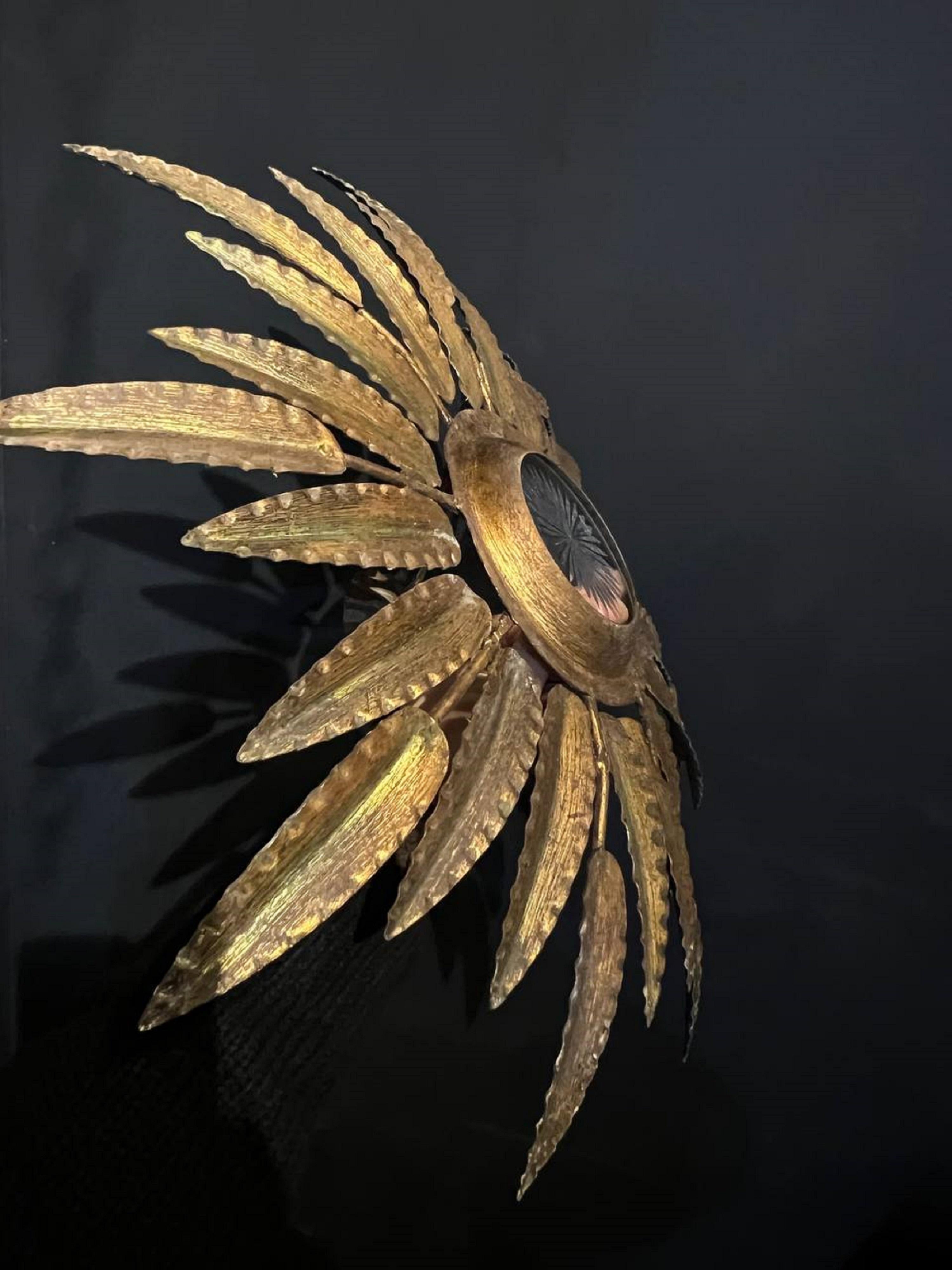 Français Petite monture de chasse d'eau en bronze doré des années 1930 en vente